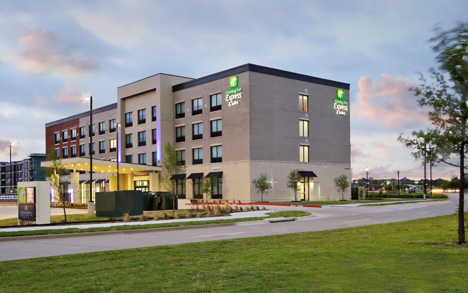 Holiday Inn Express & Suites Dallas Frisco NW Toyota Stdm by IHG — hotel in Frisco, Texas