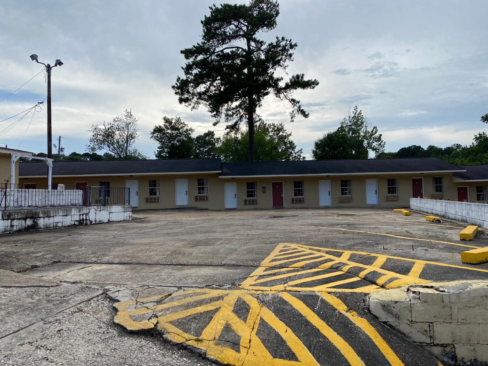 Budget Inn property views in Dothan, AL — gallery photo 3