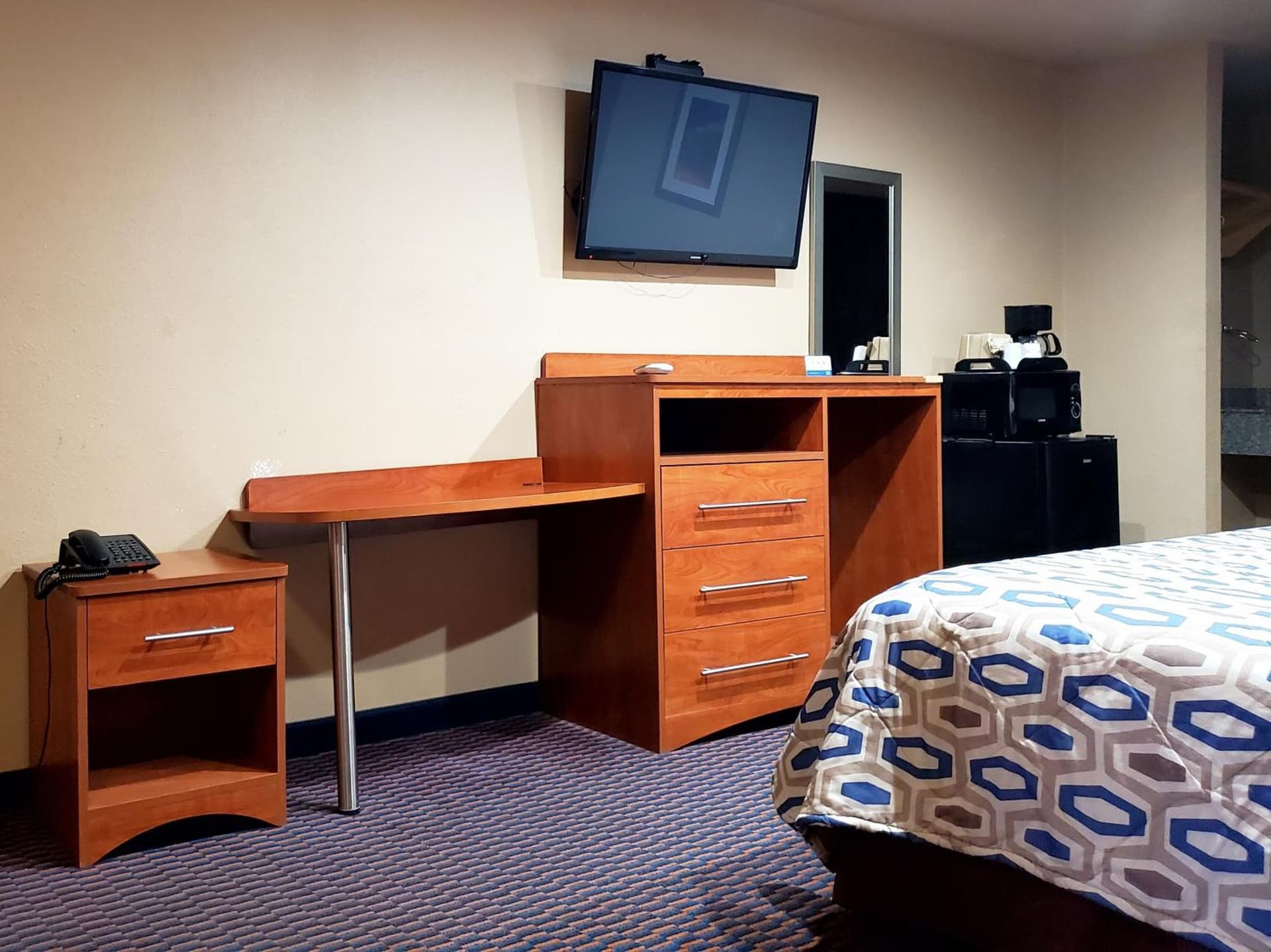 Atria Extended Stays By OYO Jourdanton property views in Jourdanton, TX — gallery photo 3