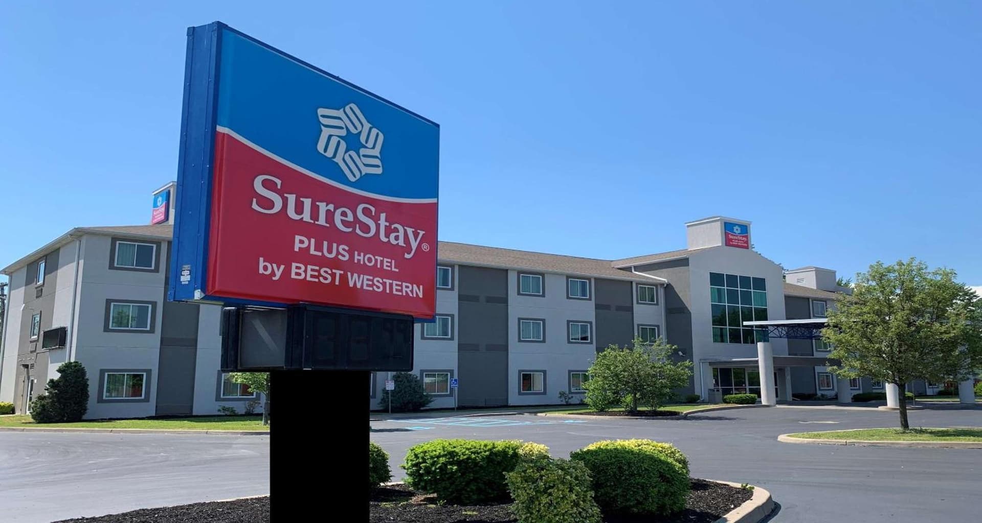 SureStay Plus Hotel by Best Western Niagara Falls East featured exterior or lobby in Niagara Falls, NY — similar hotel