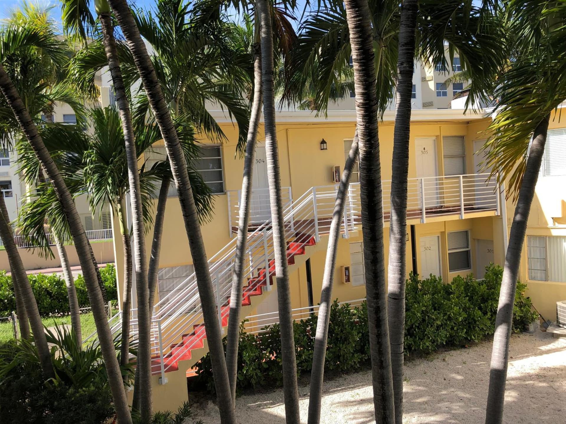 Beach Place Hotel — hotel in Miami Beach, Florida