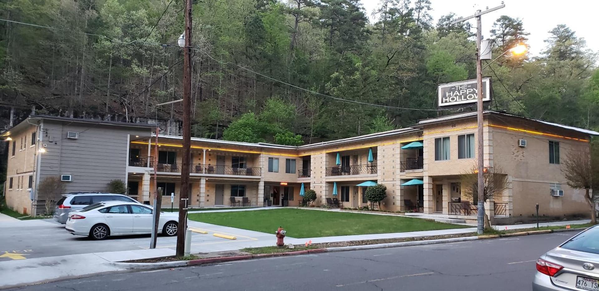 The Happy Hollow — hotel in Hot Springs, Arkansas