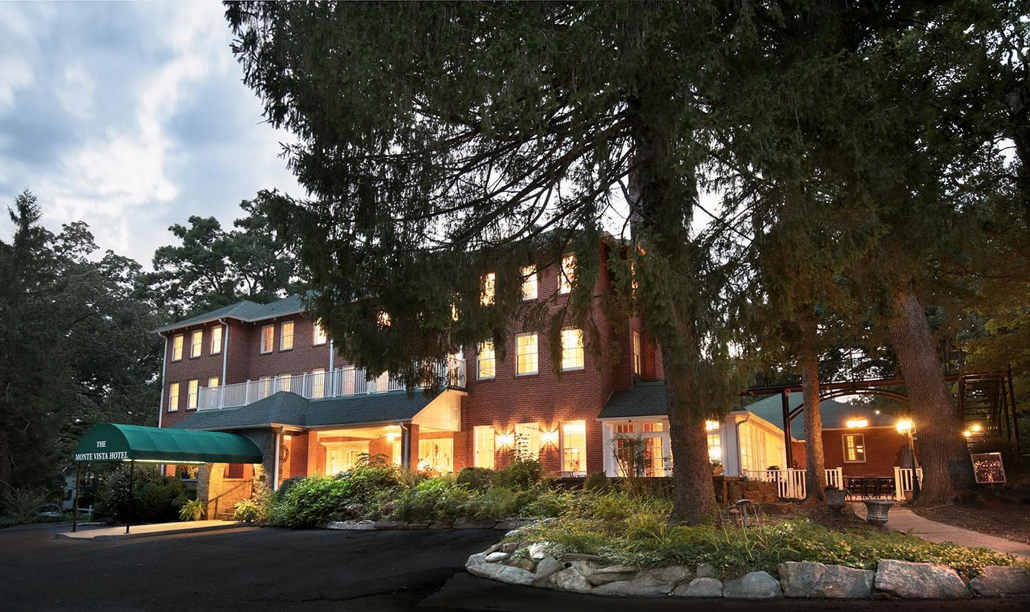 The Monte Vista Hotel — hotel in Black Mountain, North Carolina