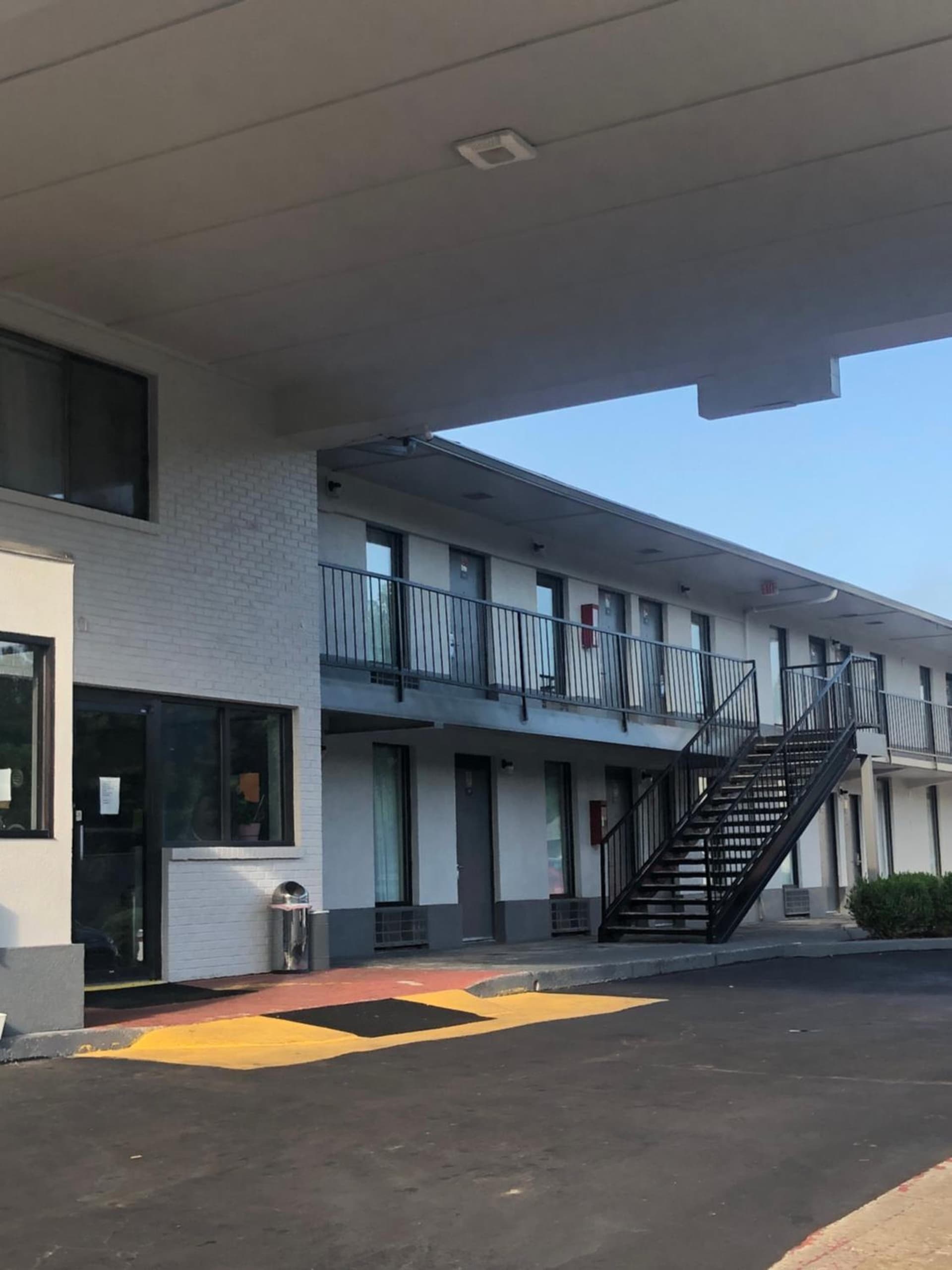 Travelodge by Wyndham Clarksville — hotel in Clarksville, Tennessee