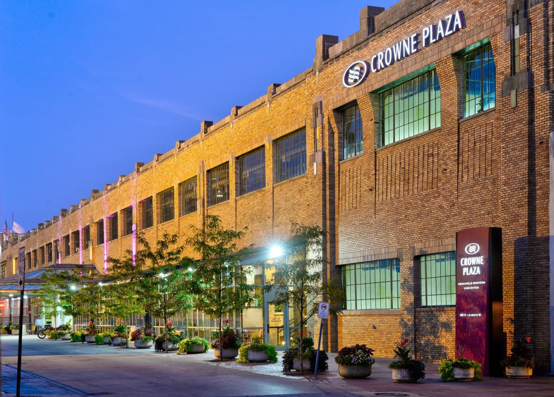Crowne Plaza Indianapolis-Dwtn-Union Stn by IHG — hotel in Indianapolis, Indiana