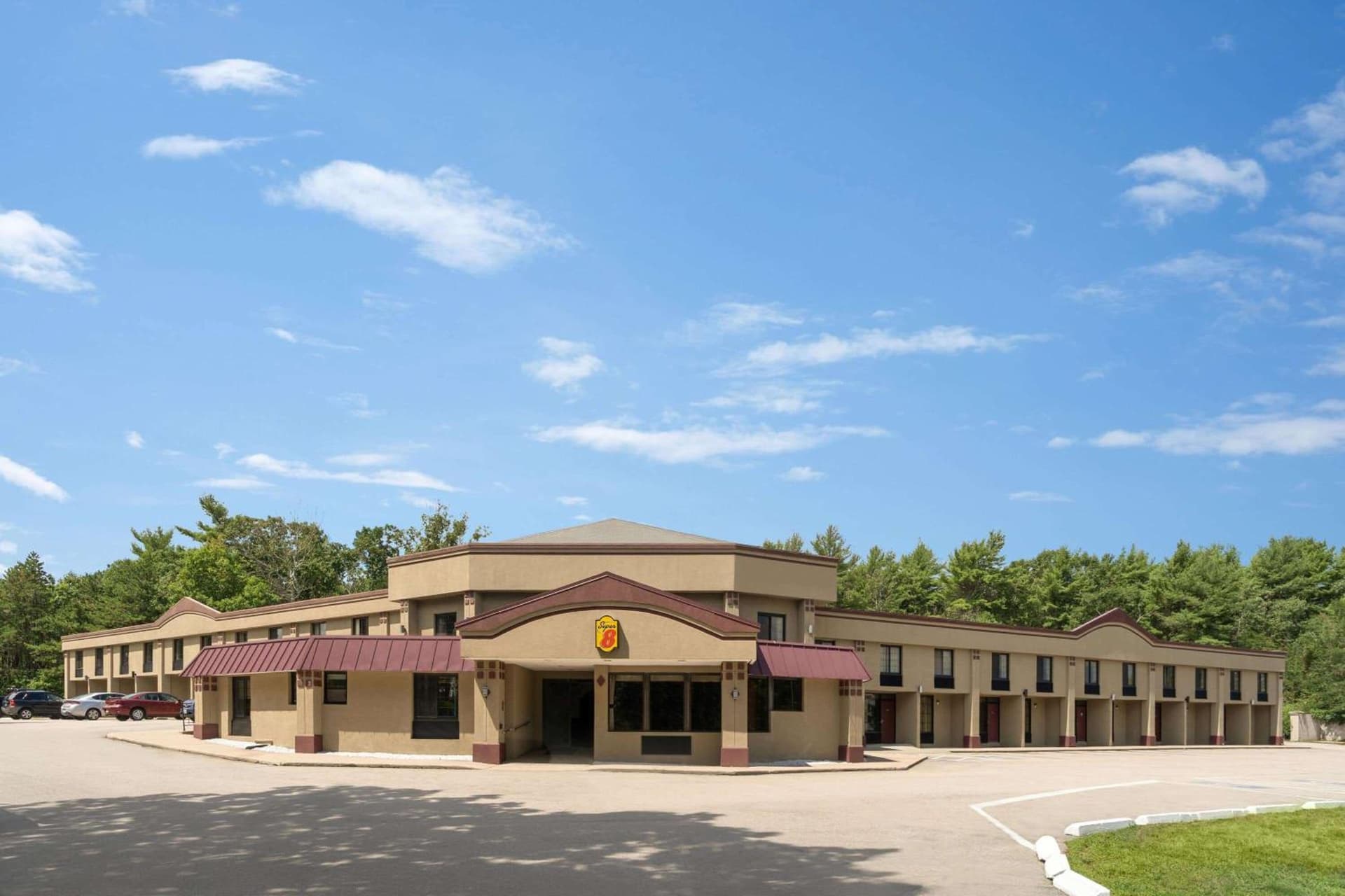 Super 8 by Wyndham West Greenwich/Providence — hotel in West, Texas
