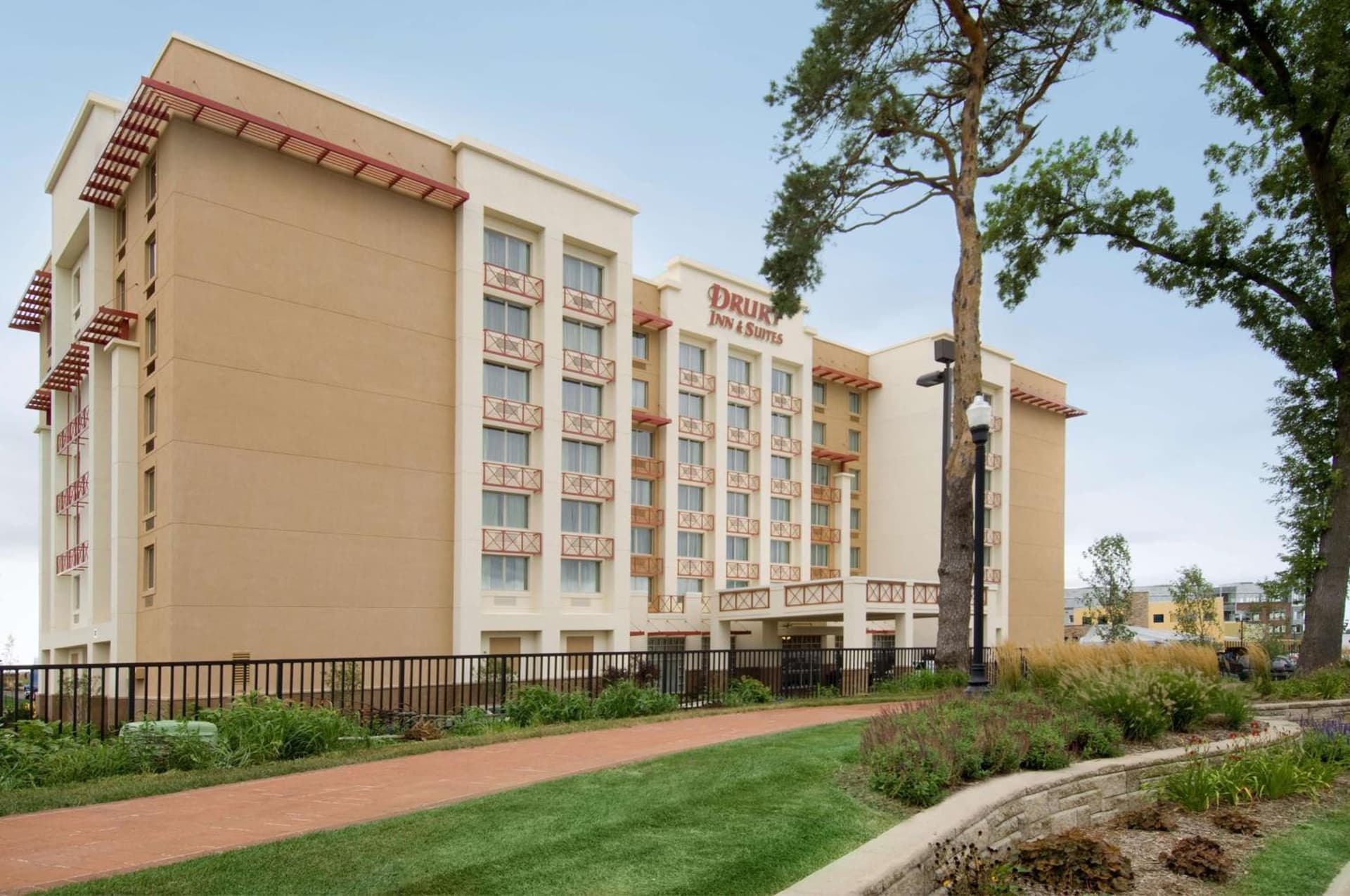 Drury Inn & Suites West Des Moines — hotel in Des Moines, Iowa