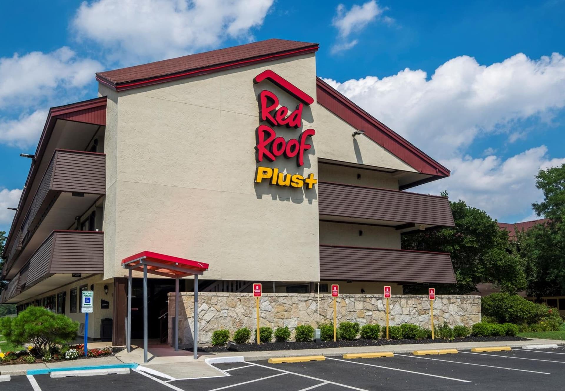 Red Roof Inn PLUS+ Secaucus - Meadowlands — hotel in Secaucus, New Jersey