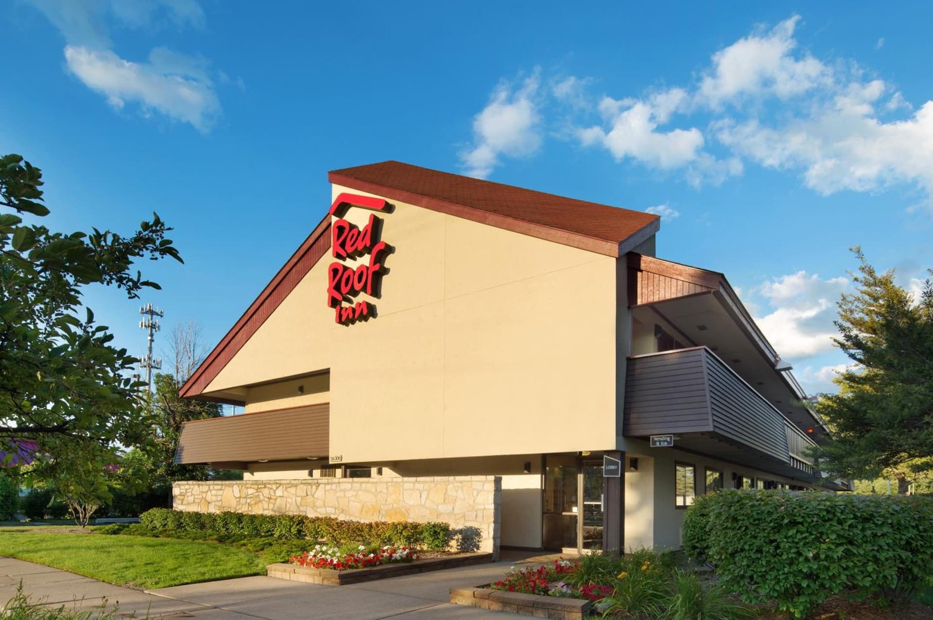 Red Roof Inn Detroit - Warren — hotel in Warren, Michigan