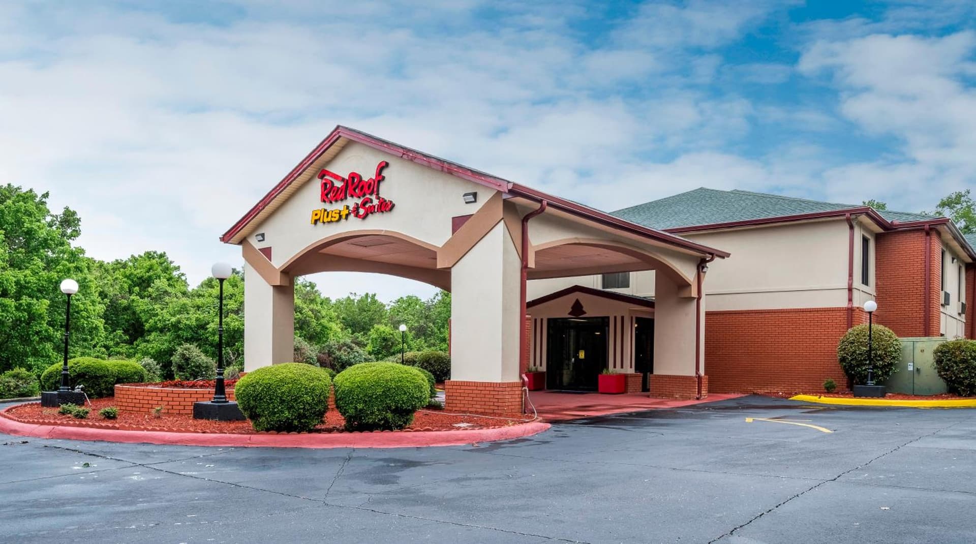 Red Roof Inn PLUS+ & Suites Opelika — hotel in Opelika, Alabama