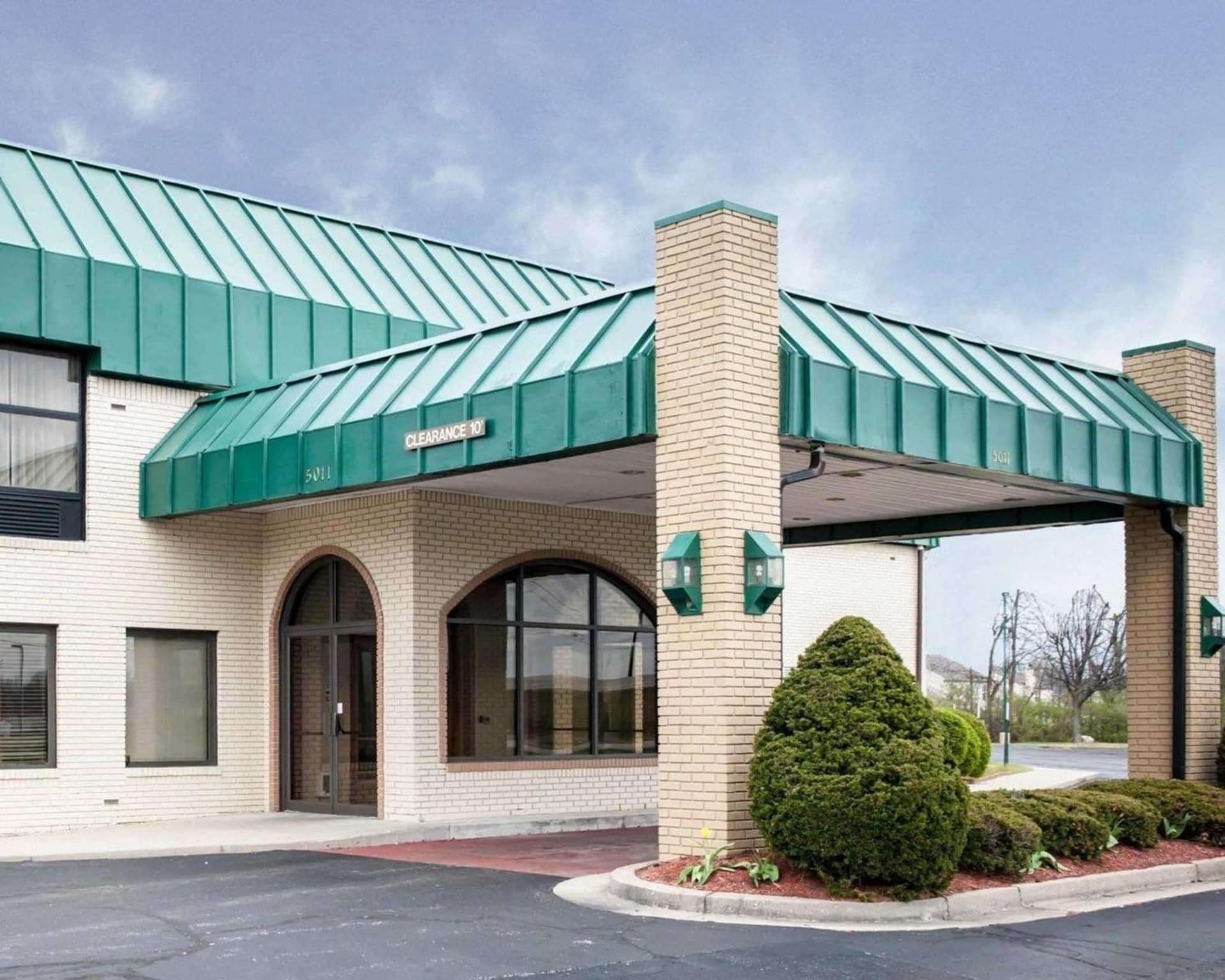 Quality Inn & Suites Indianapolis Northwest — hotel in Indianapolis, Indiana