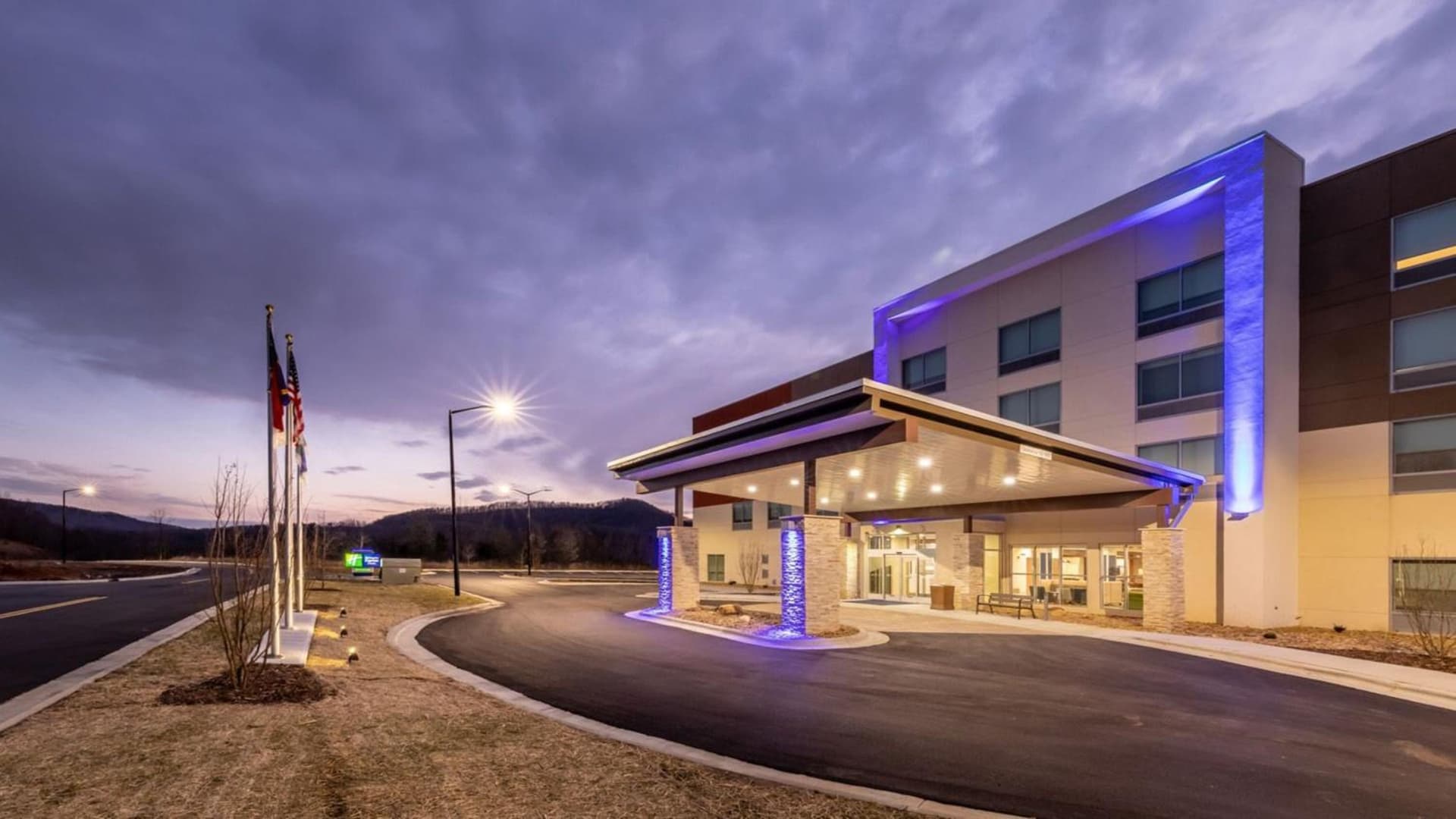 Holiday Inn Express & Suites - Marion by IHG — hotel in Marion, North Carolina