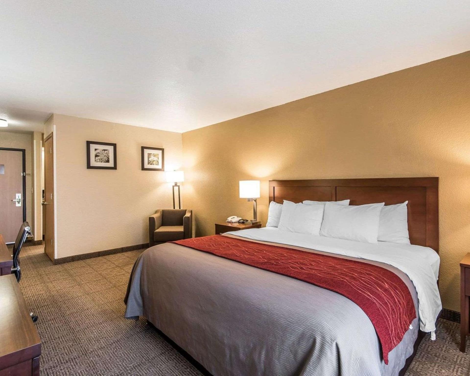 Quality Inn & Suites Bethany property views in Bethany, MO — gallery photo 3