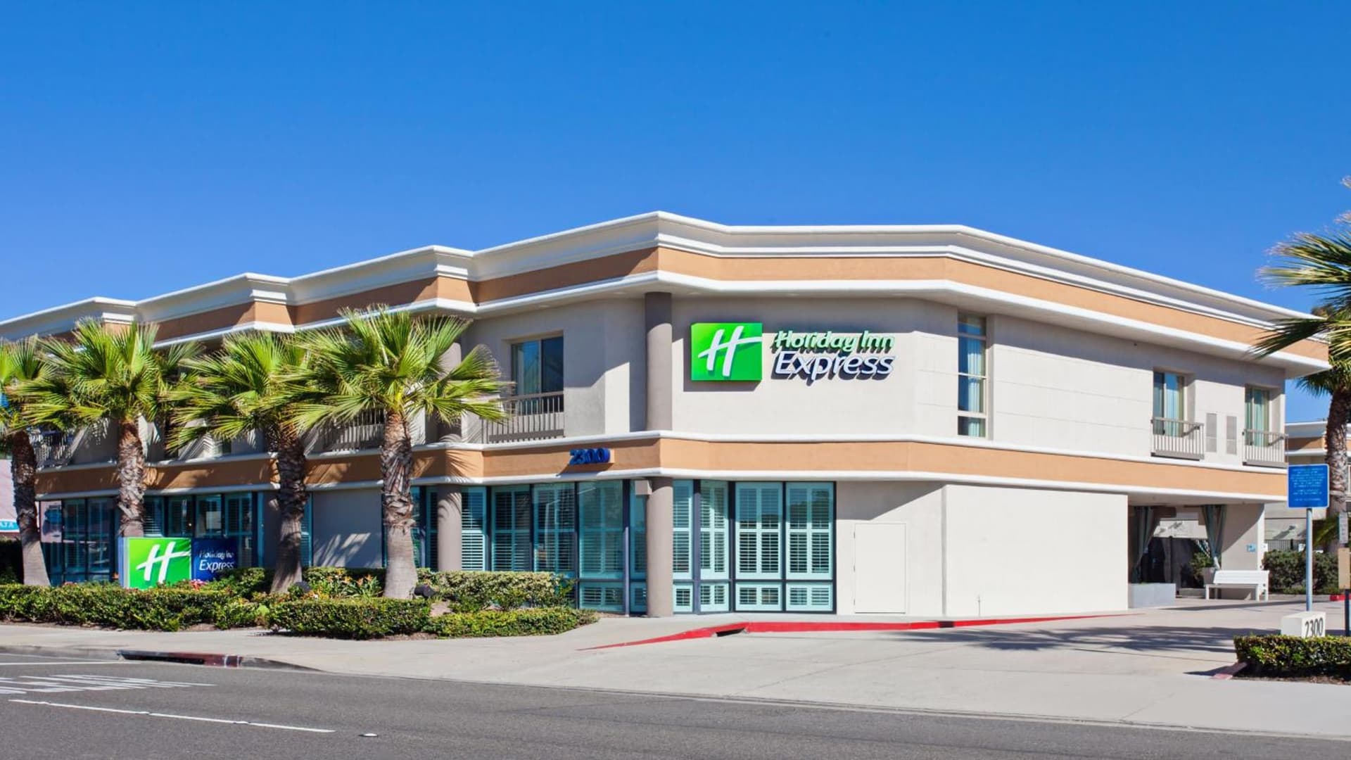 Holiday Inn Express Newport Beach by IHG — hotel in Newport Beach, California