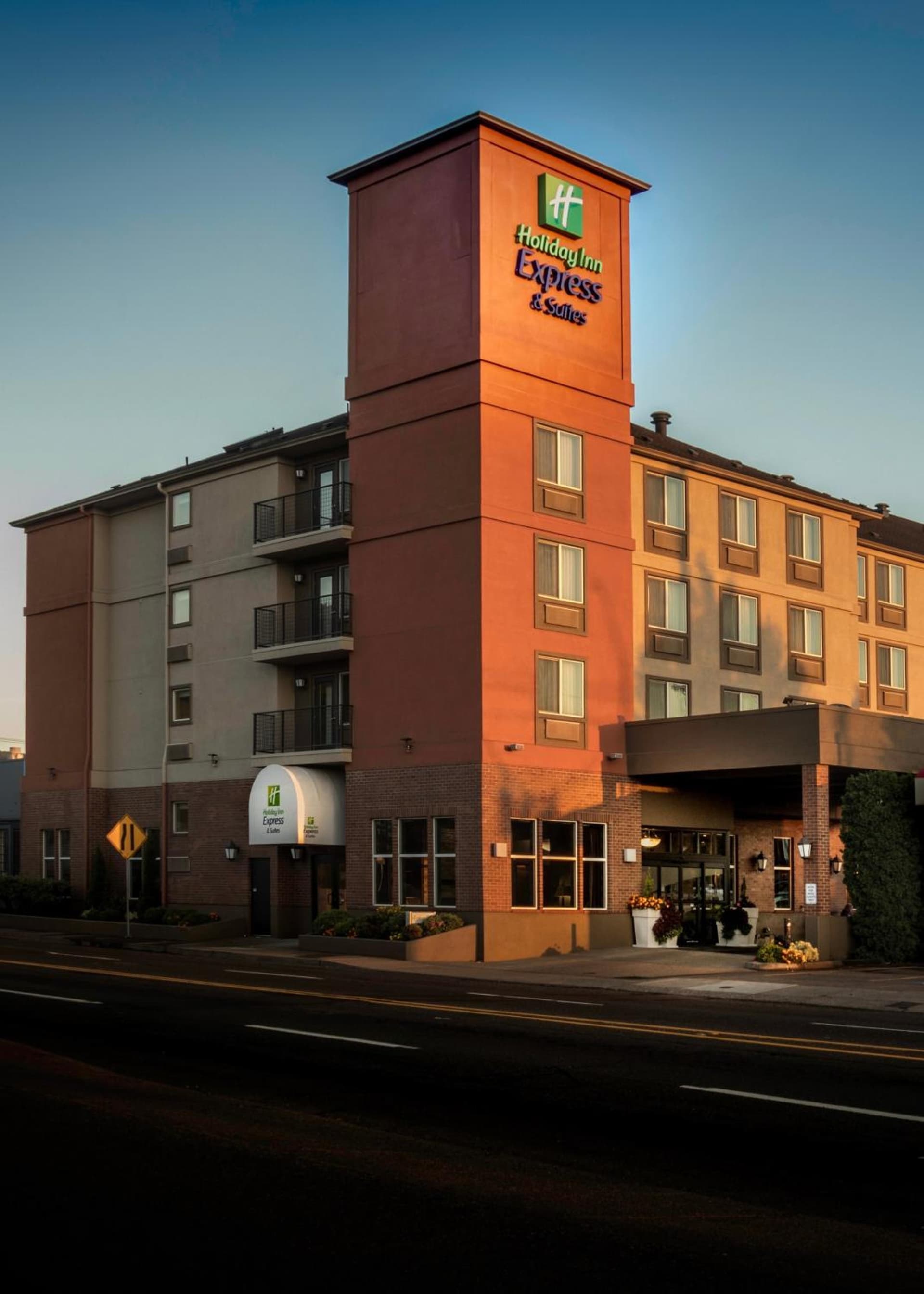 Holiday Inn Express Hotel & Suites Portland-Northwest Downtown by IHG — hotel in Portland, Oregon