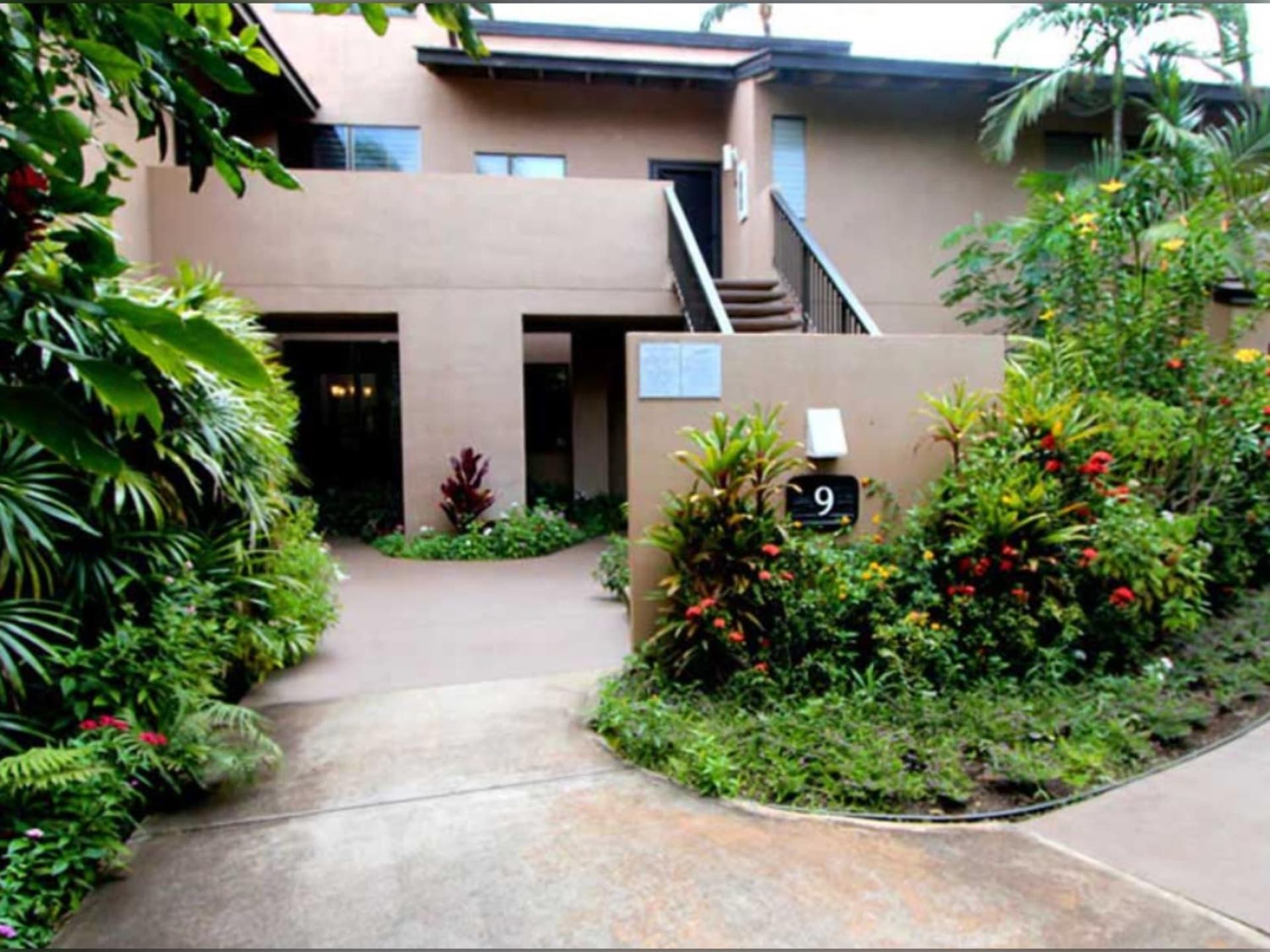 9B EKAHI VILLAGE-STUDIO BATH, GARDEN VIEW - 1 MINUTE STROLL to BEACH! — hotel in Wailea, Hawaii