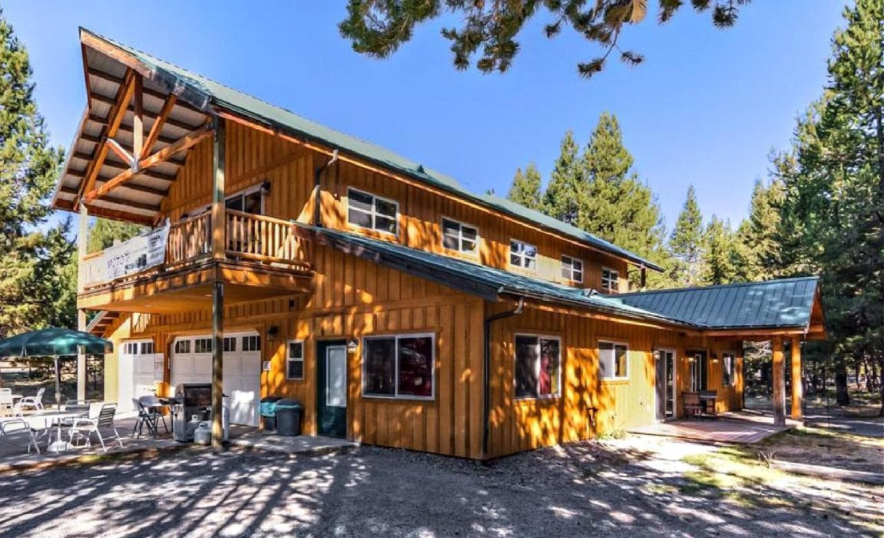 DiamondStone Guest Lodges — hotel in La Pine, Oregon