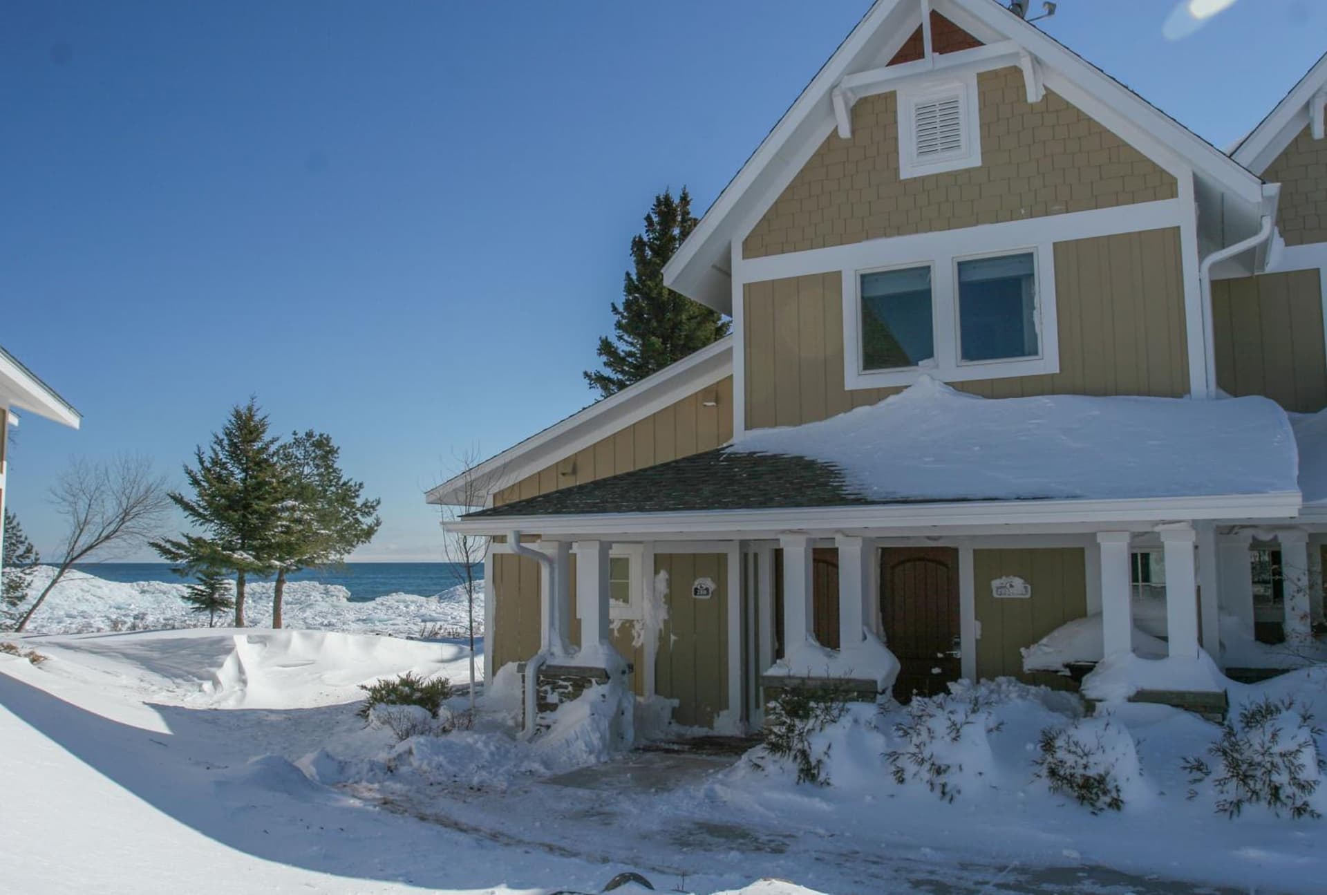 Larsmont Cottages — hotel in Two Harbors, Minnesota