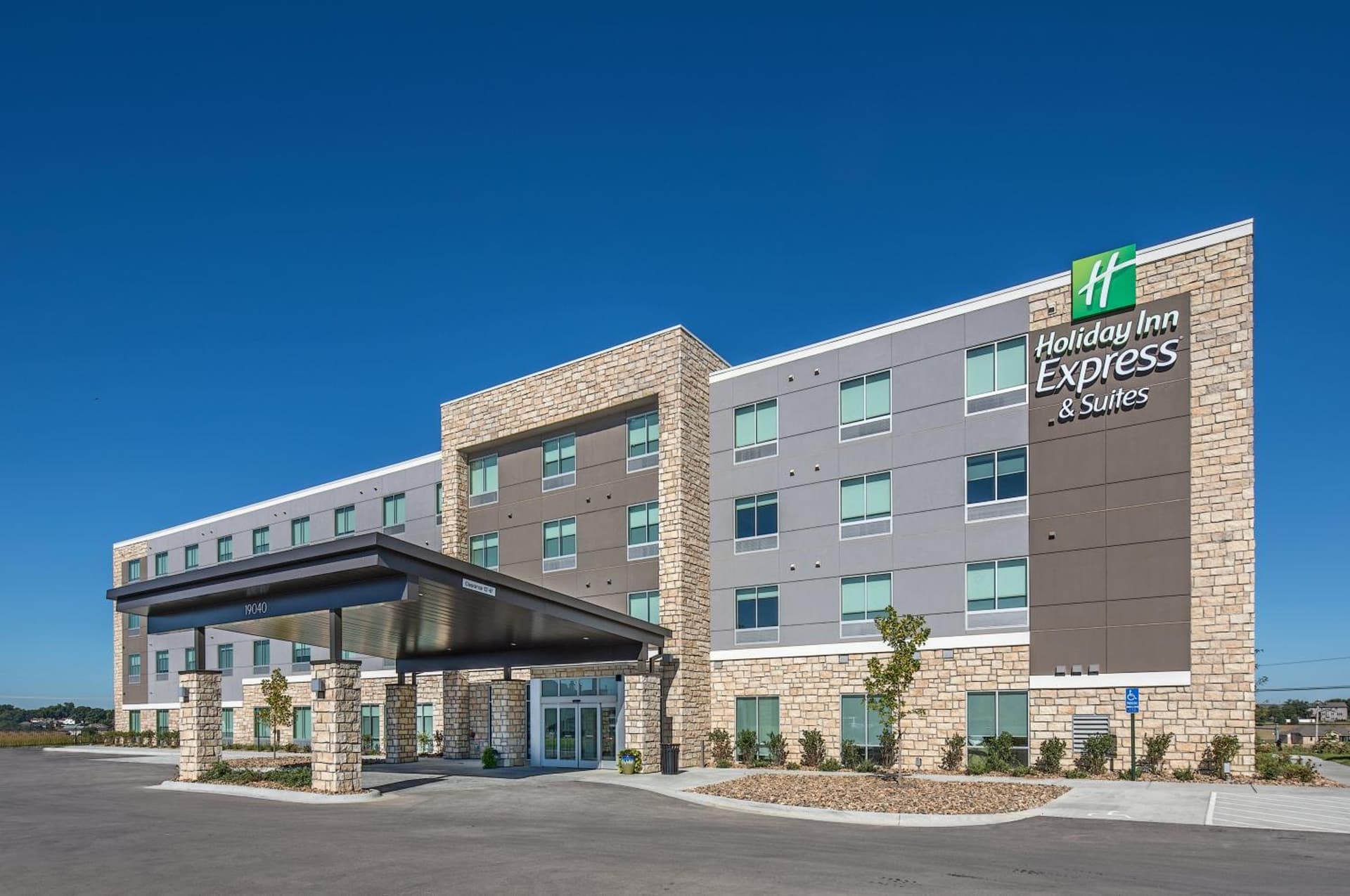 Holiday Inn Express & Suites - West Omaha - Elkhorn by IHG — hotel in Omaha, Nebraska