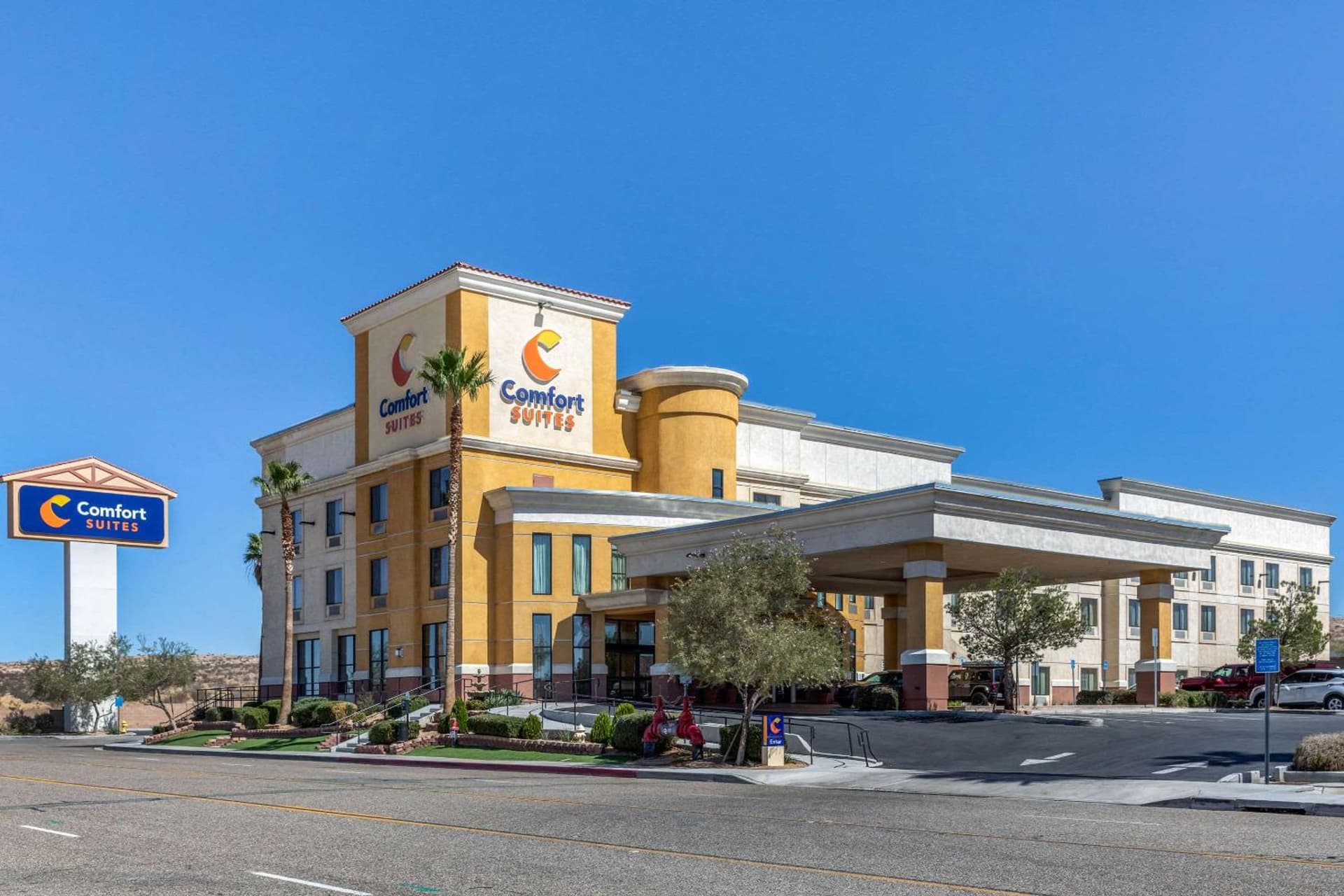 Comfort Suites Barstow near I-15 — hotel in Barstow, California