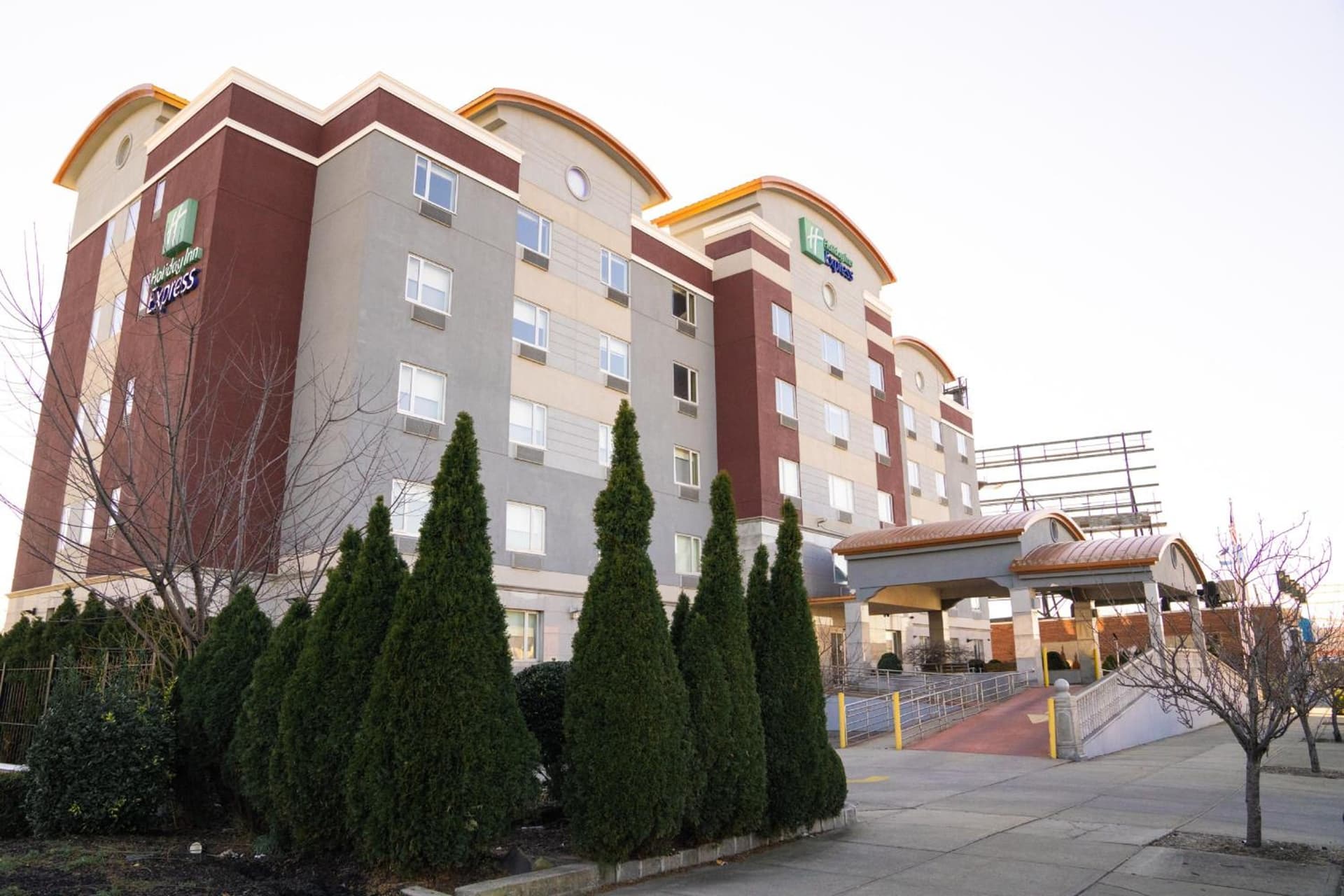 Holiday Inn Express Maspeth by IHG — hotel in Queens, New York