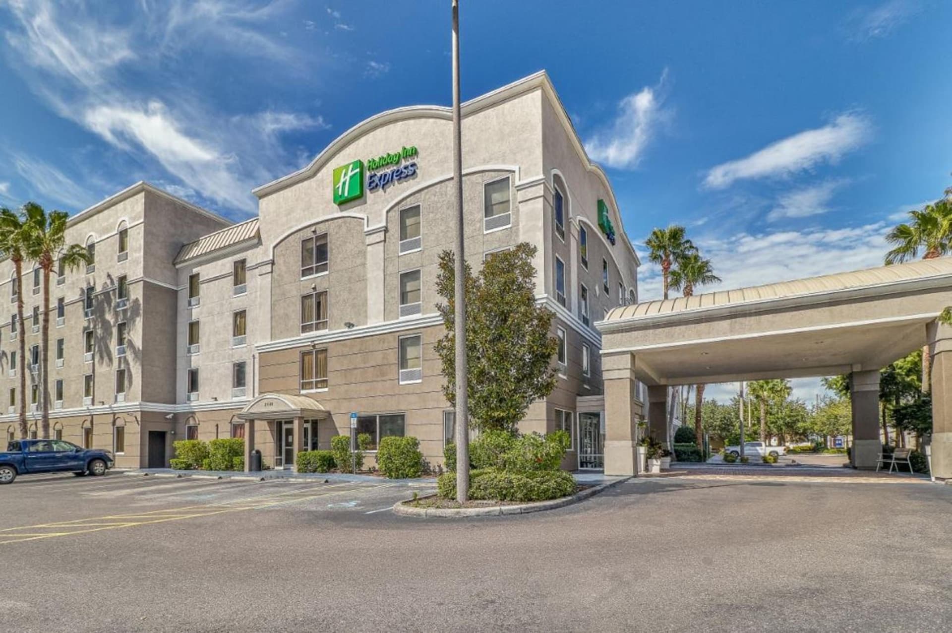 Holiday Inn Express Hotel & Suites Clearwater US 19 North by IHG — hotel in Clearwater, Florida