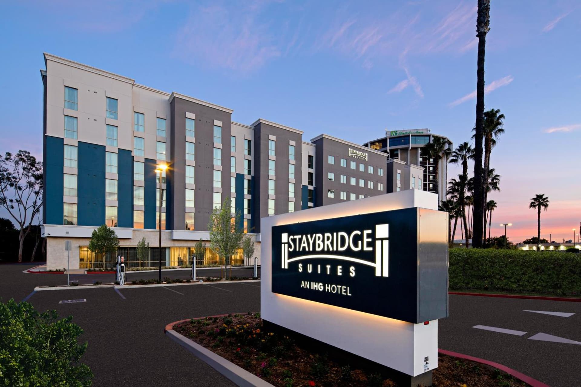 Staybridge Suites - Long Beach Airport by IHG — hotel in Long Beach, California