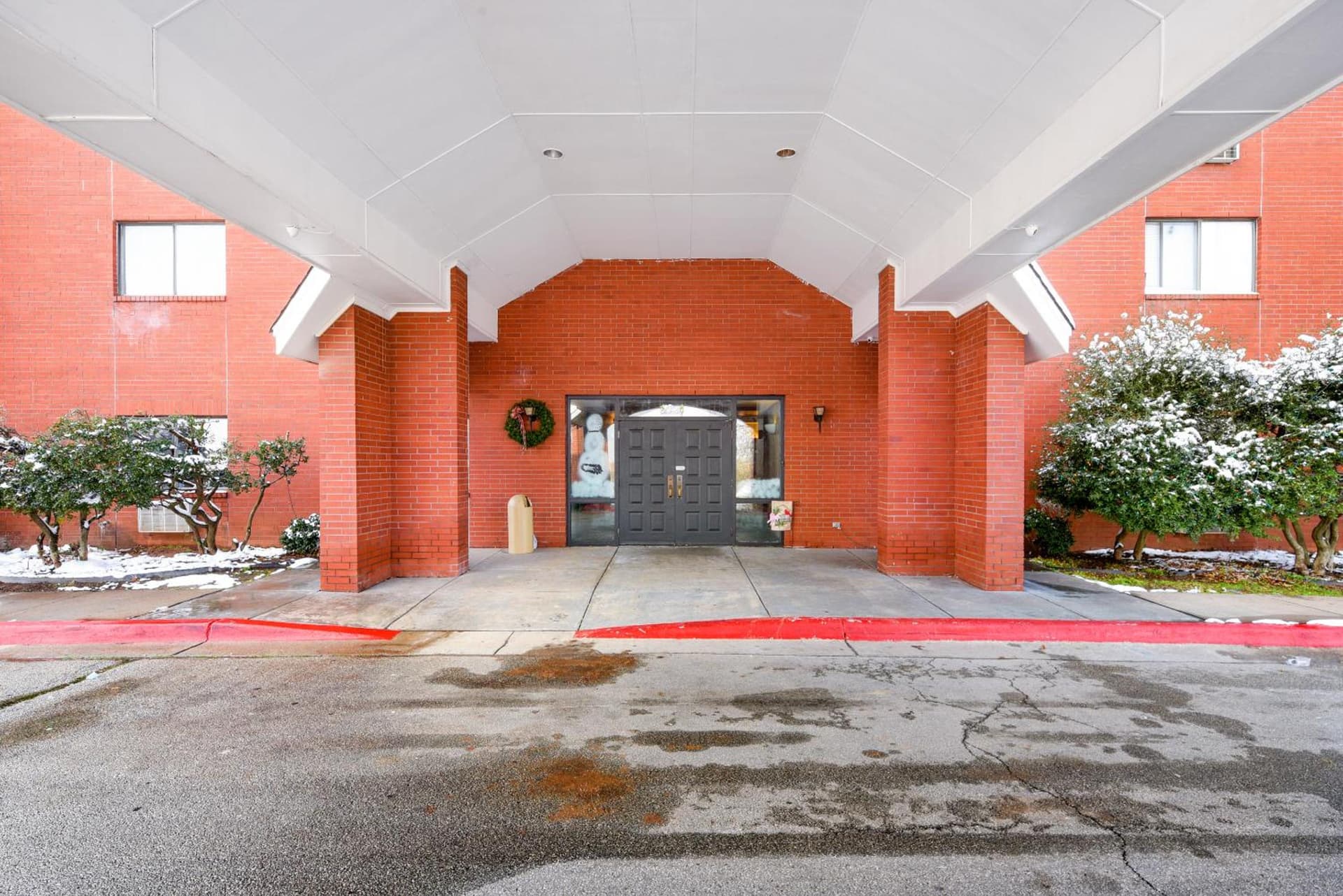 OYO Hotel Edmond - University of Central Oklahoma — hotel in Edmond, Oklahoma