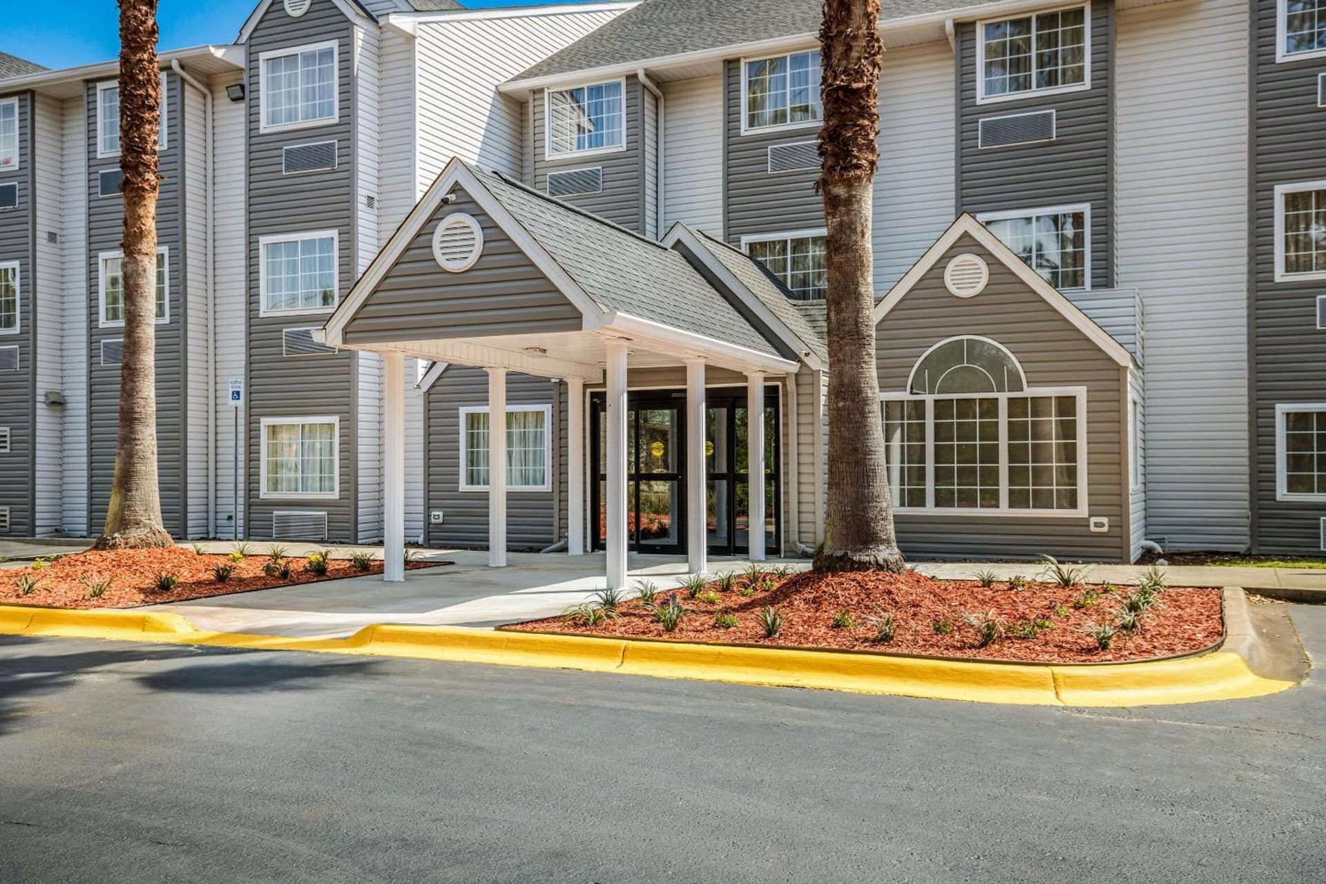 Sleep Inn & Suites Tallahassee-Capitol property views in Tallahassee, FL — gallery photo 3