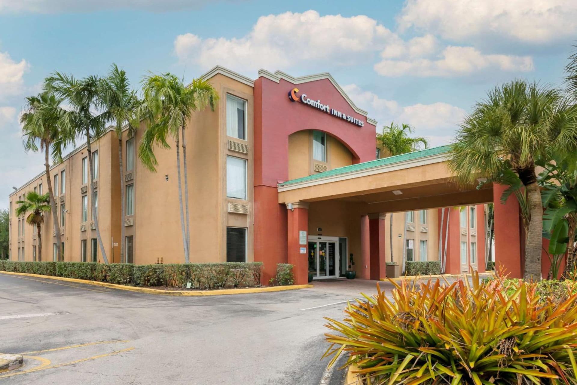 Comfort Inn & Suites Fort Lauderdale West Turnpike — hotel in Fort Lauderdale, Florida