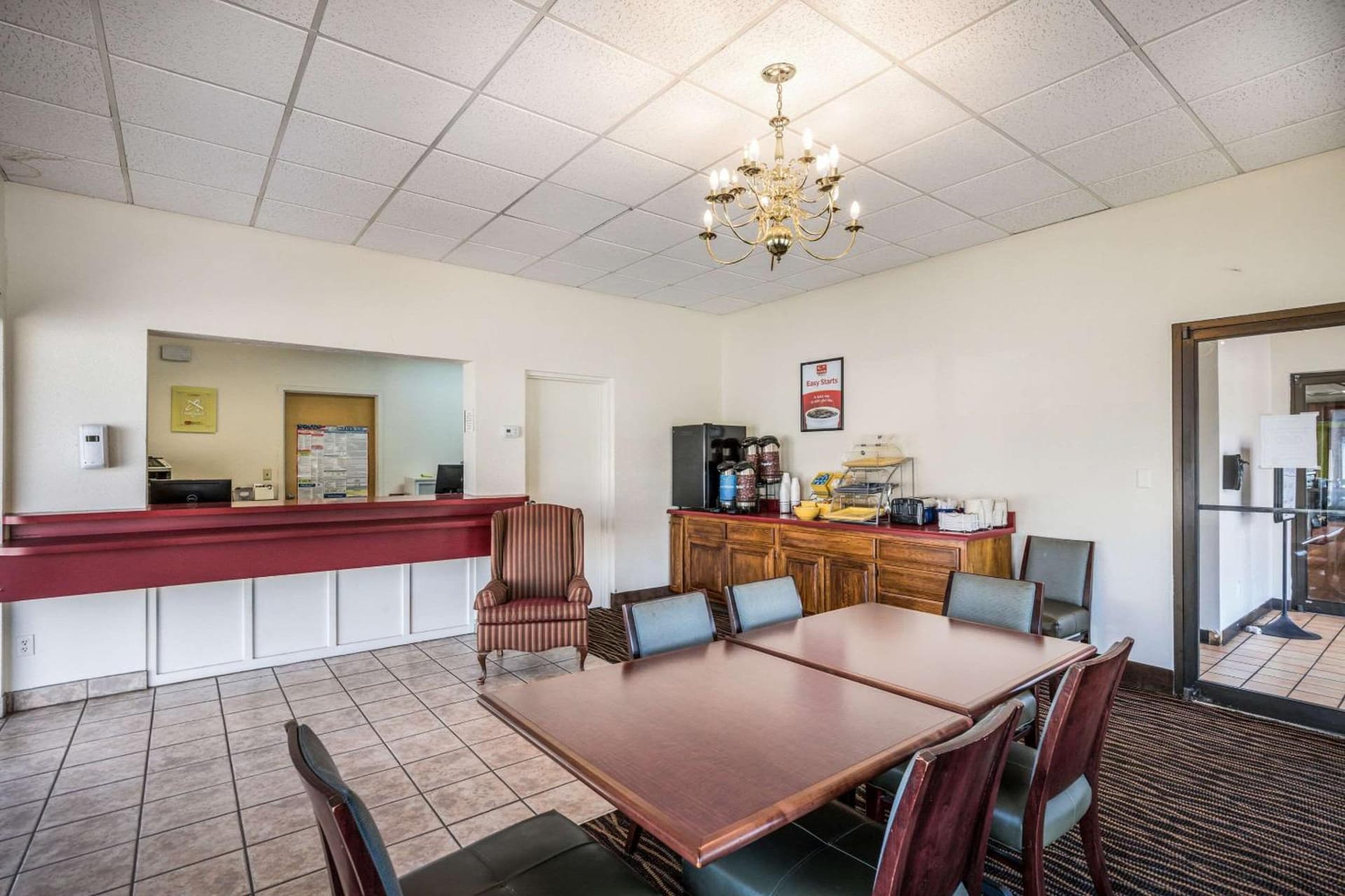 Suburban Studios Middlesboro featured exterior or lobby in Middlesboro, KY — similar hotel