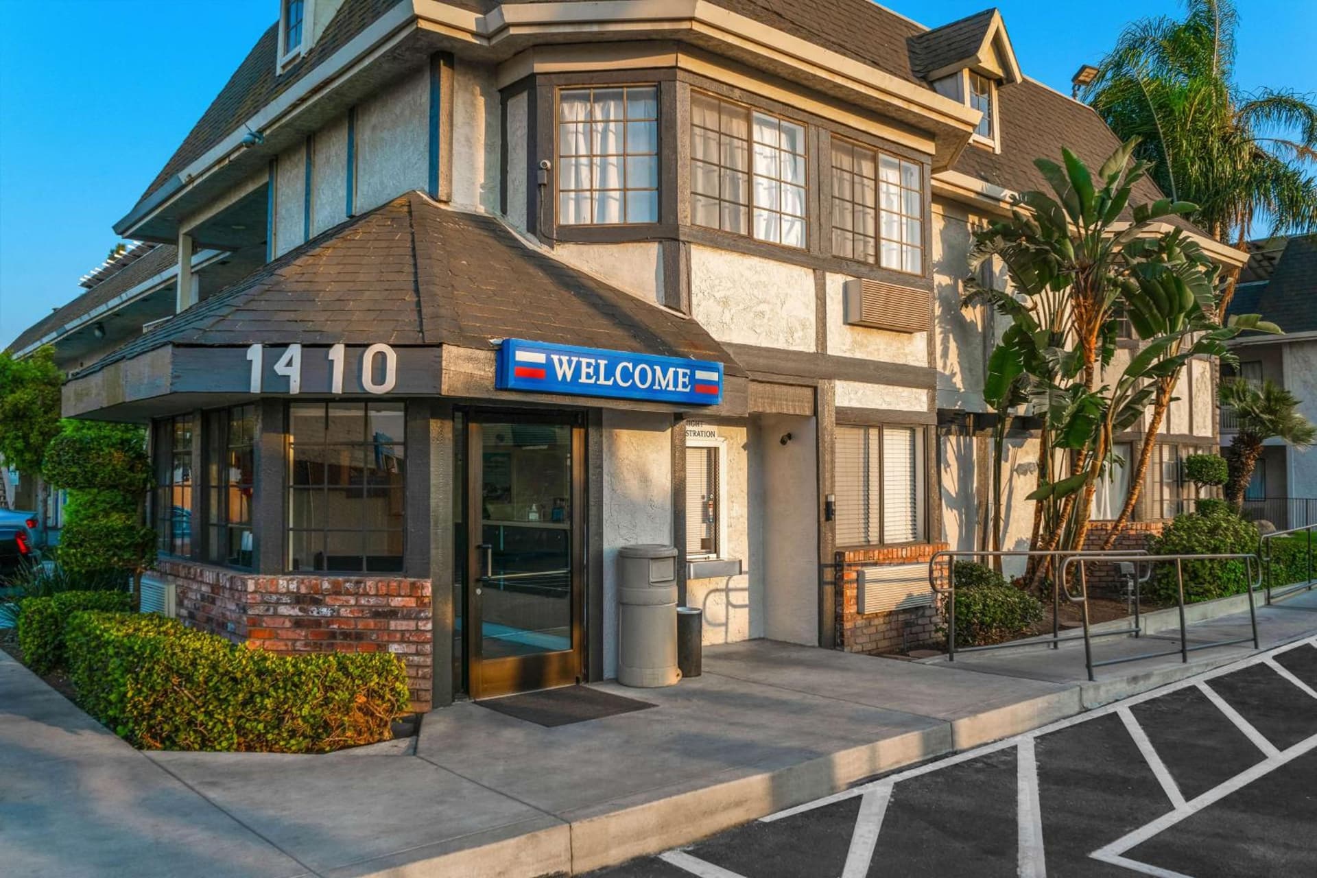 Motel 6-Merced, CA - North — hotel in Merced, California