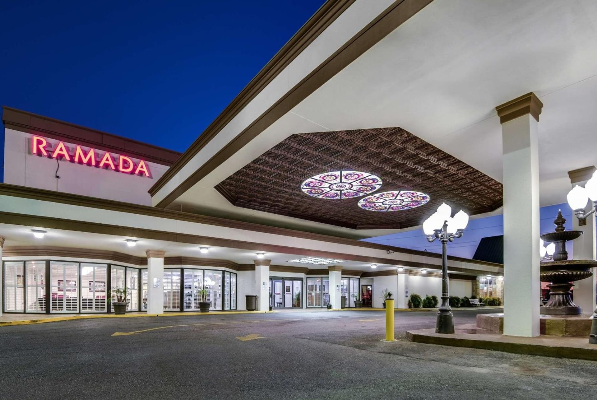 Ramada by Wyndham Metairie New Orleans Airport — hotel in Metairie, Louisiana
