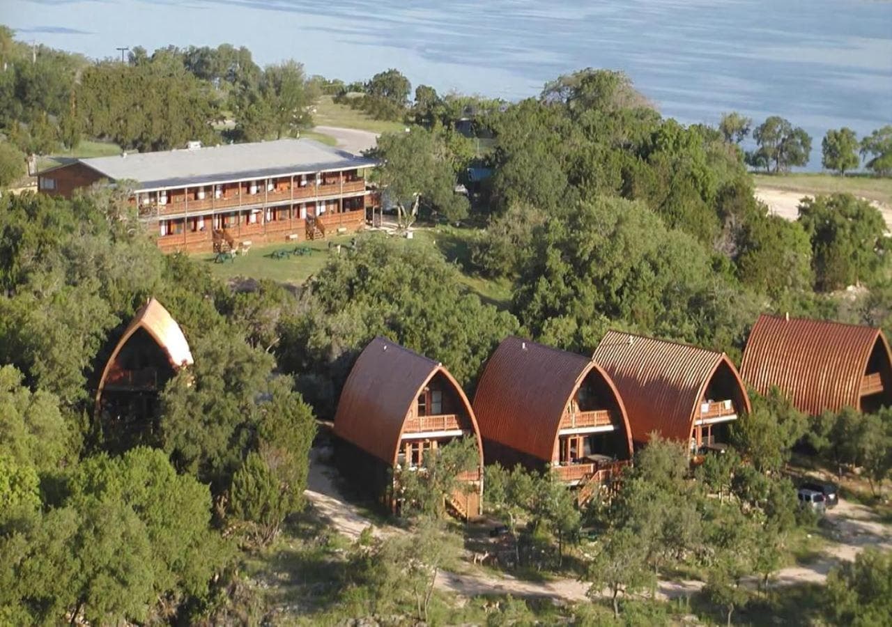 Canyon Lakeview Resort interior in Canyon Lake, TX — gallery photo 2