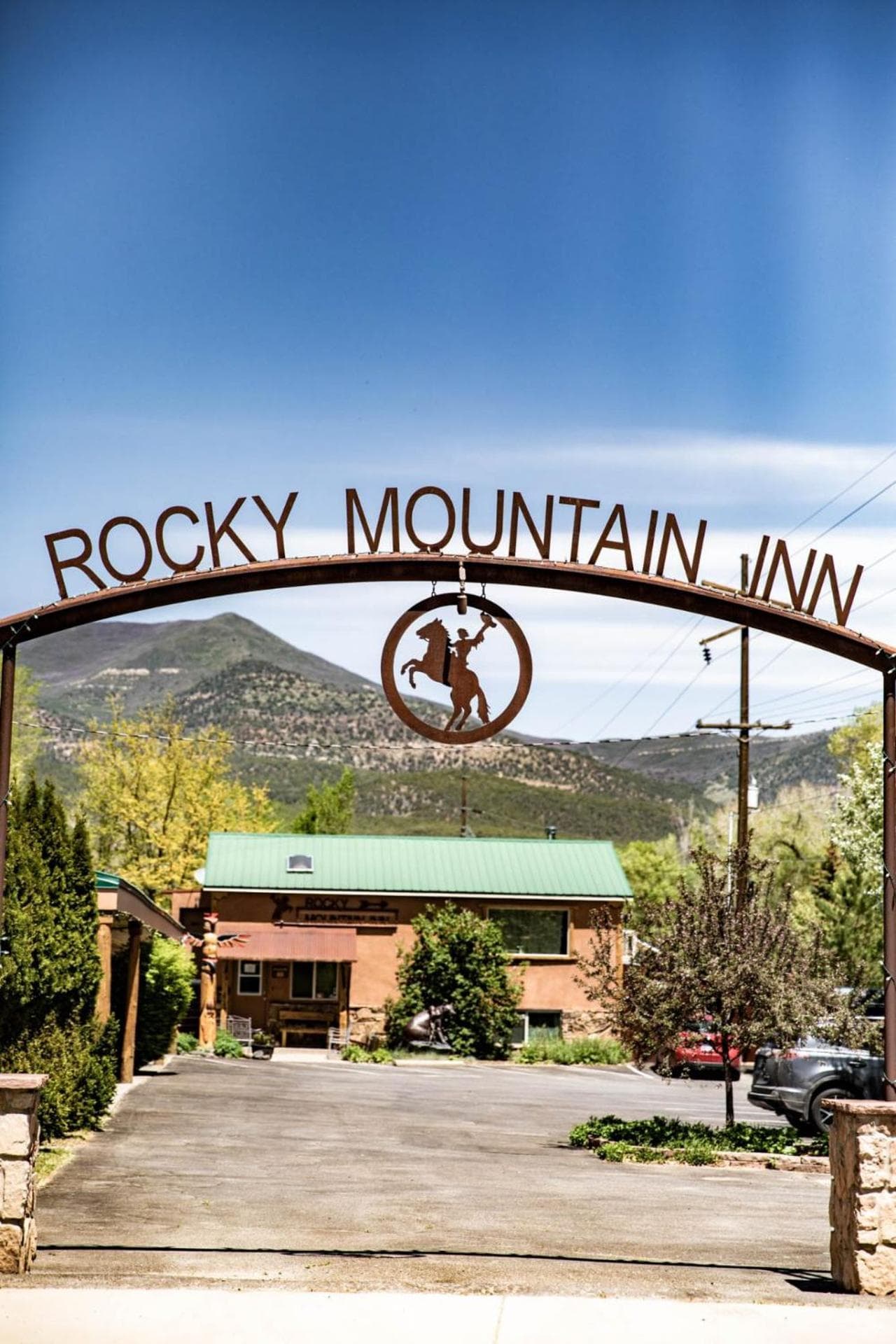 Rocky Mountain Inn featured exterior or lobby in Paonia, CO — similar hotel