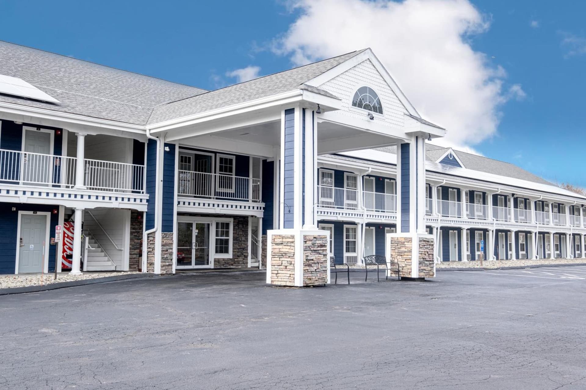 Hilltop Inn & Suites, near Foxwoods Casino — hotel in Pawcatuck, Connecticut