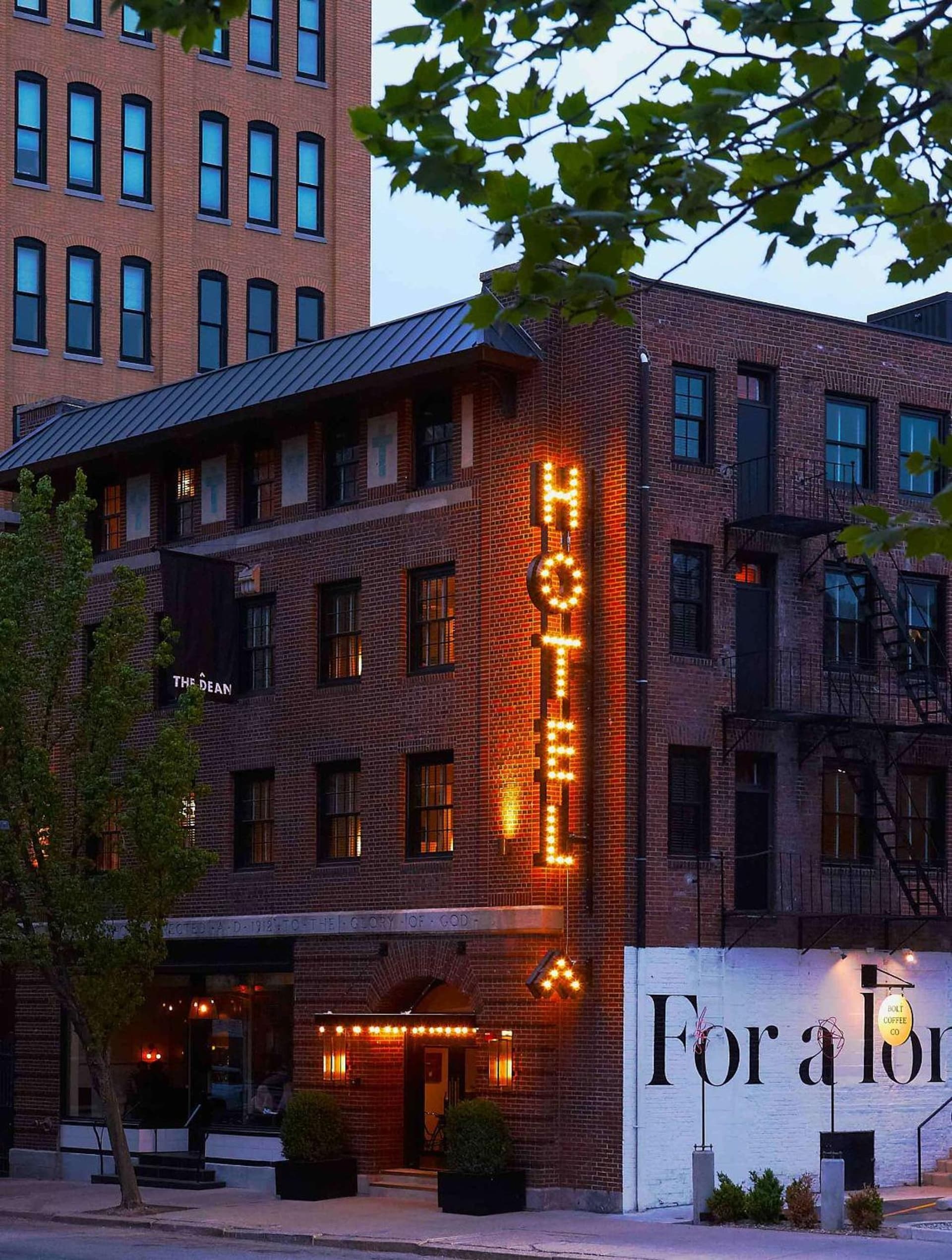 Neptune, an Ash Hotel — hotel in Providence, Rhode Island