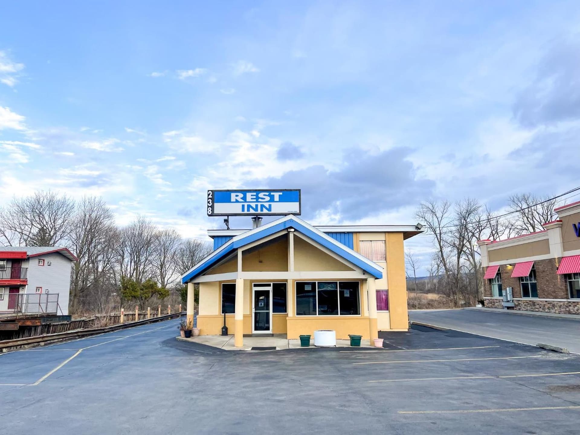 Utica Rest Inn — hotel in Utica, New York