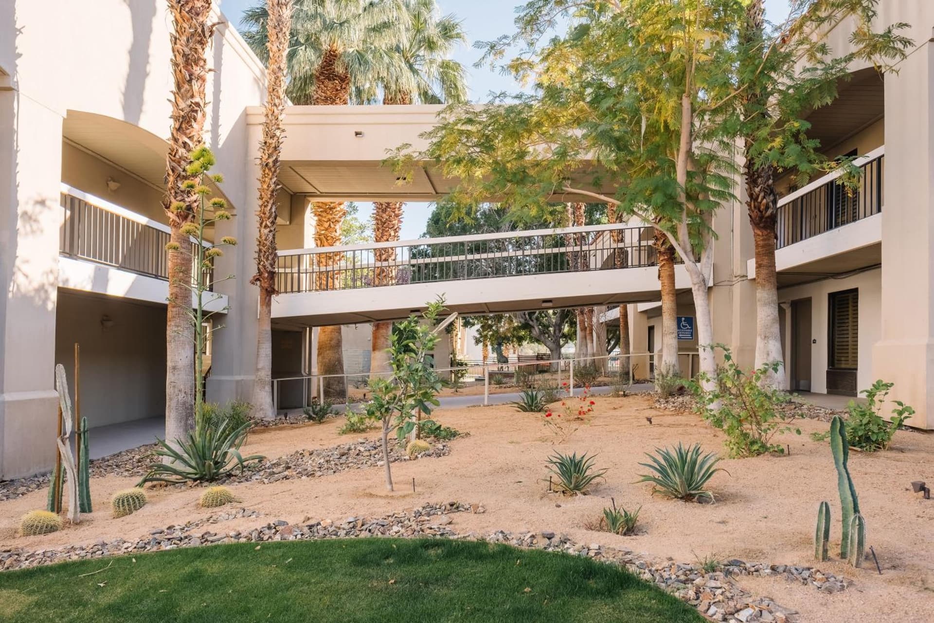 L3 Oasis Hotel — hotel in Palm Springs, California