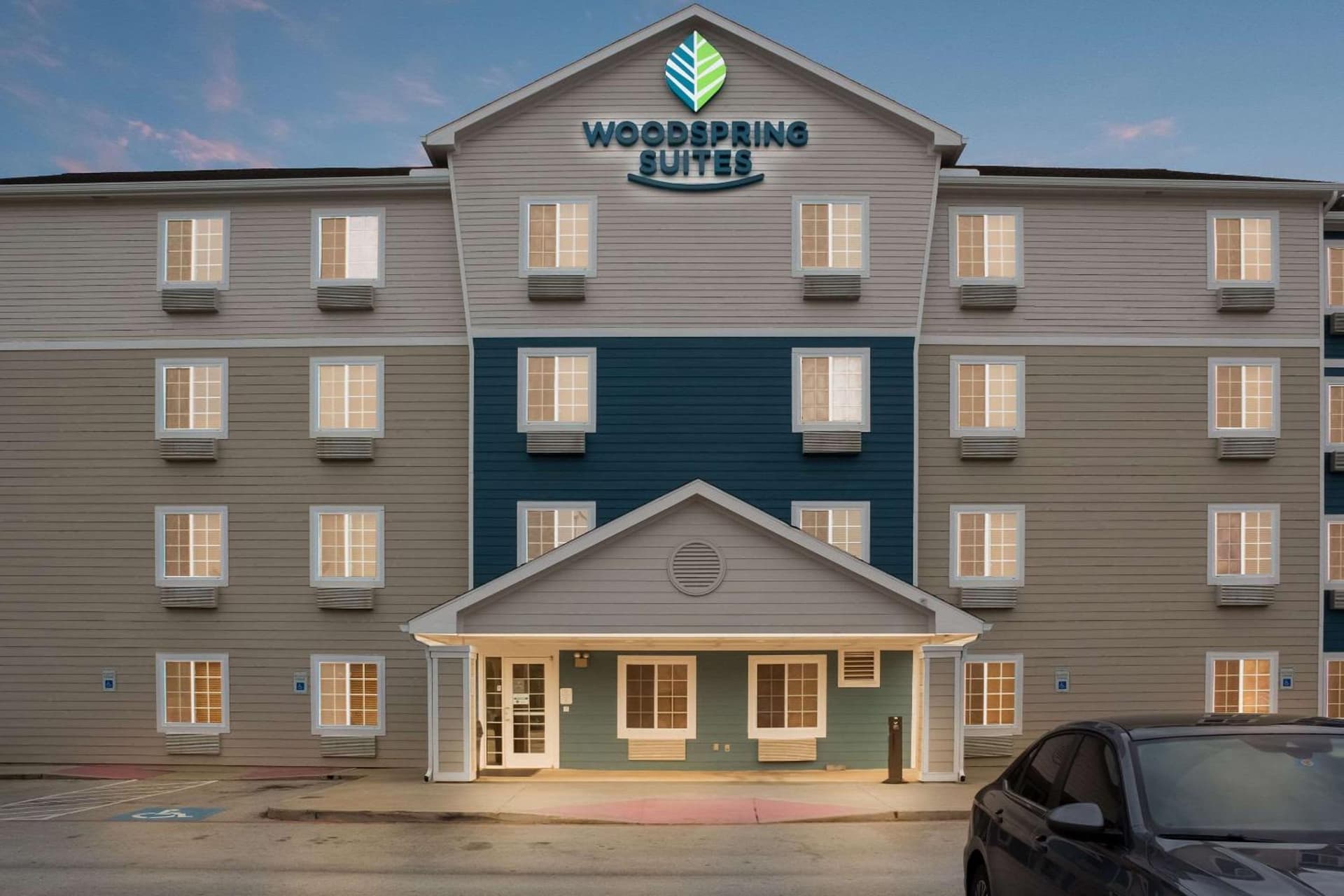 WoodSpring Suites Conroe — hotel in Conroe, Texas