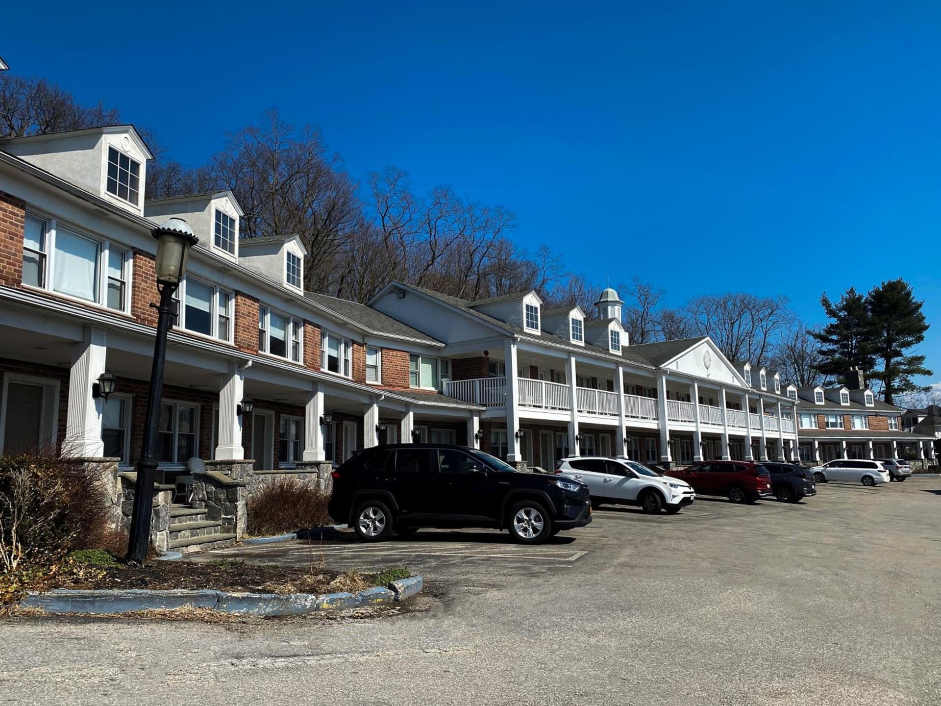 Inn on the Hudson featured exterior or lobby in Peekskill, NY — similar hotel