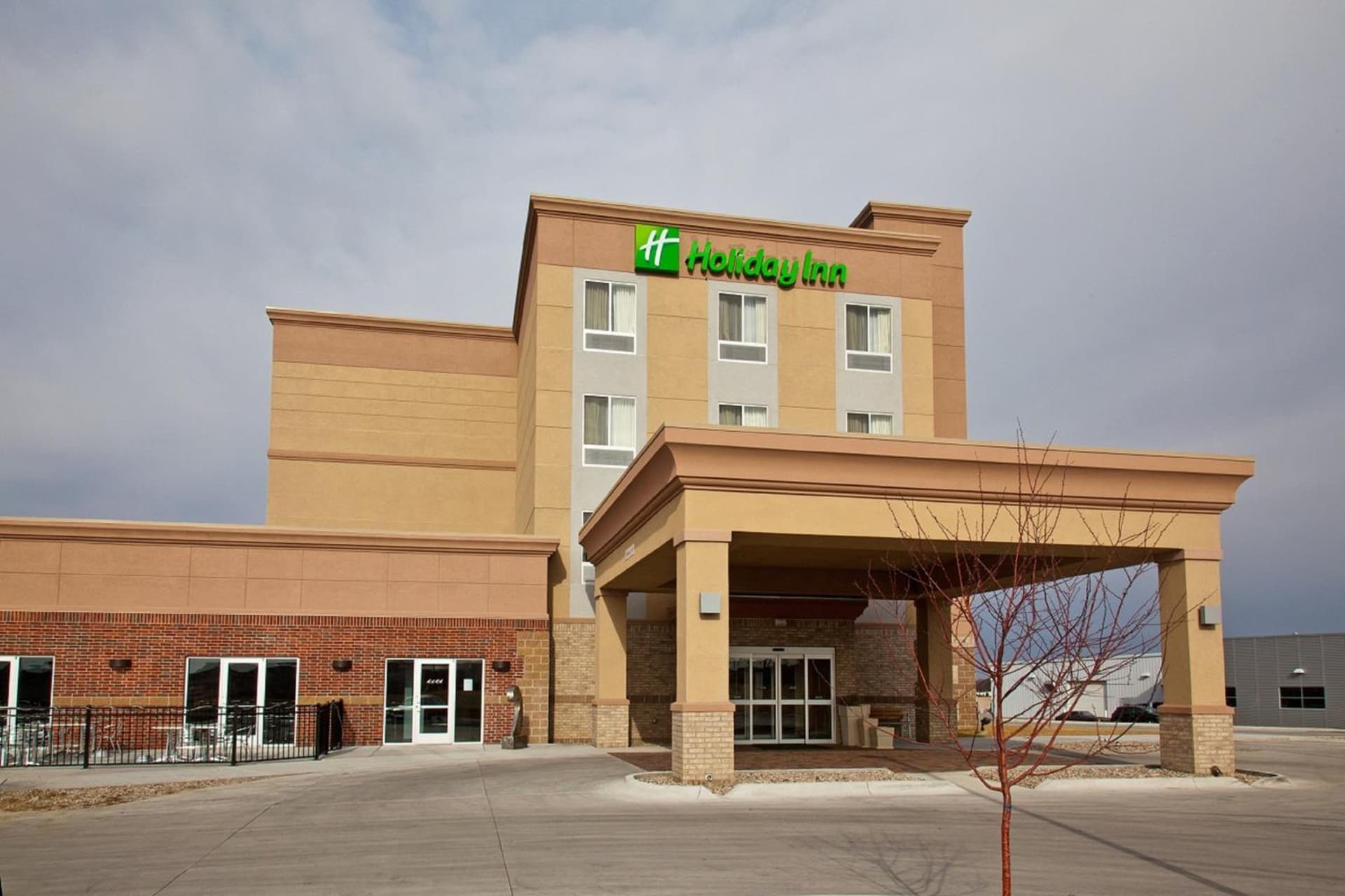 Holiday Inn Lincoln Southwest by IHG featured exterior or lobby in Lincoln, NE — similar hotel