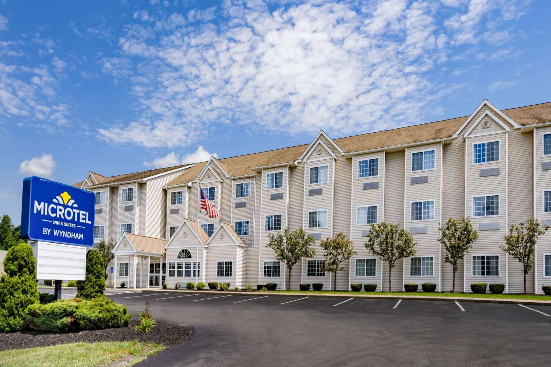 Microtel Inn & Suites by Wyndham Johnstown — hotel in Johnstown, New York