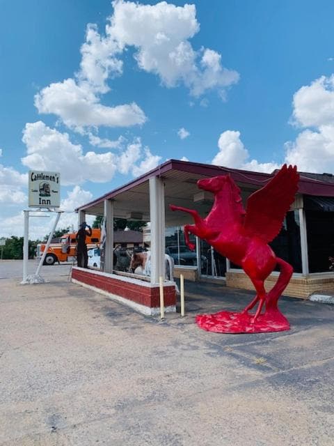 Cattlemen's Inn featured exterior or lobby in Kingfisher, OK — similar hotel