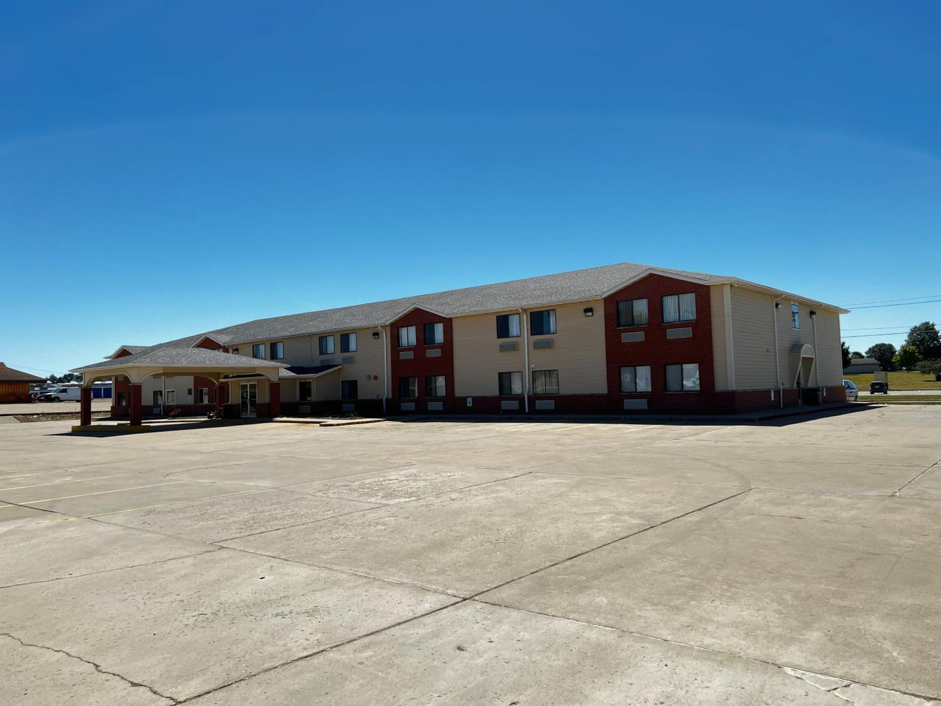 Designer Inn and Suites — hotel in Toledo, Iowa