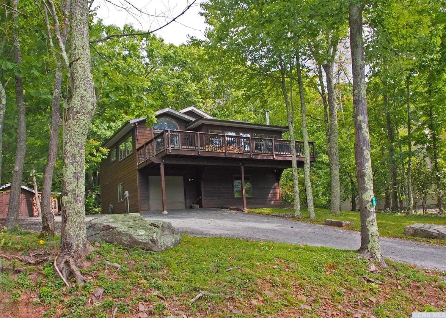 Mountaintop Lookout with Hot Tub under the Stars featured exterior or lobby in Hunter — similar hotel