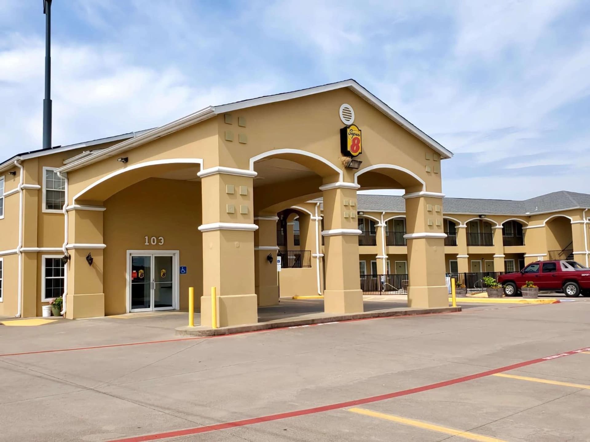 Scottish Inns & Suites Forney — hotel in Forney, Texas