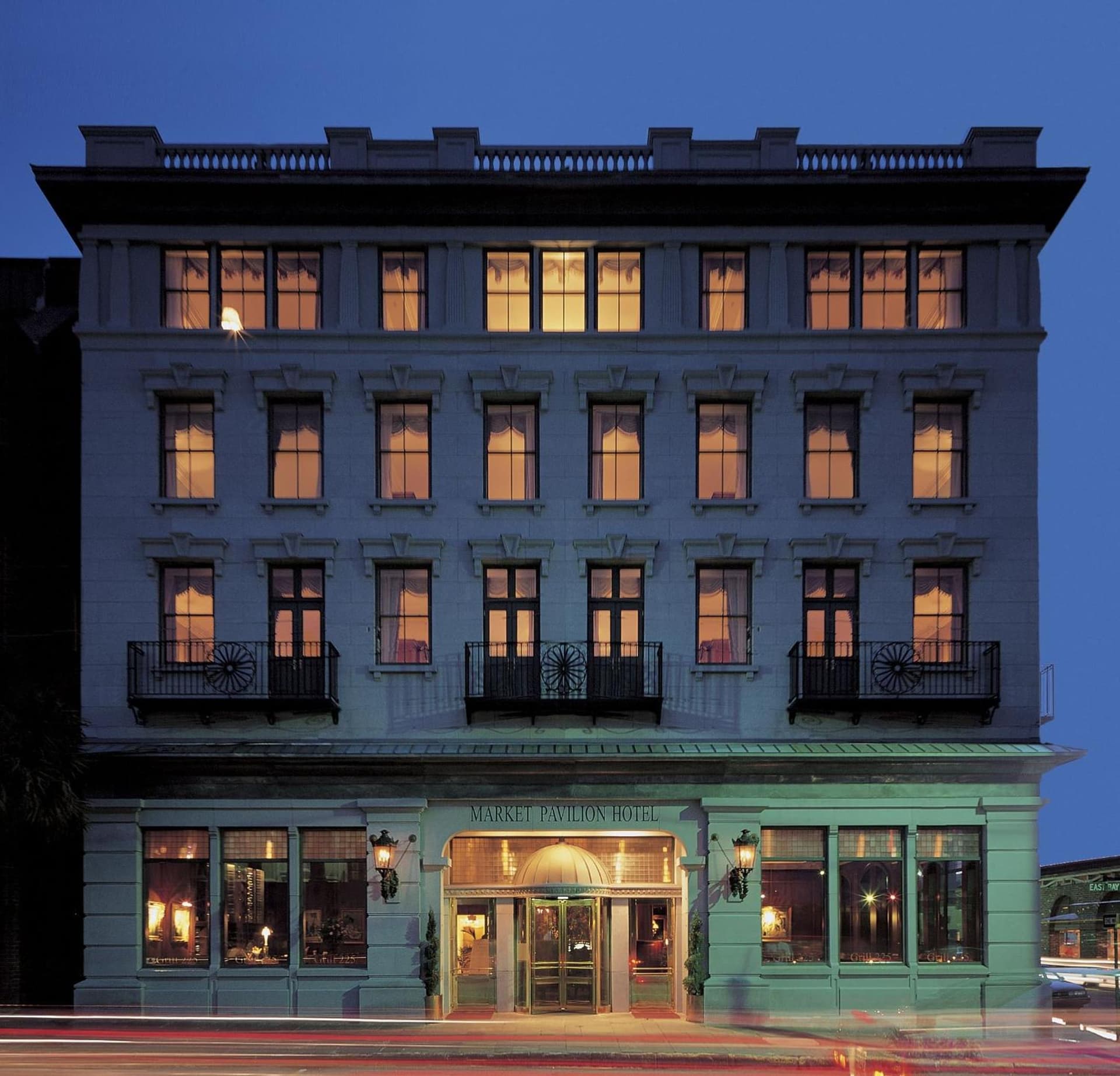 Market Pavilion Hotel — hotel in Charleston, South Carolina
