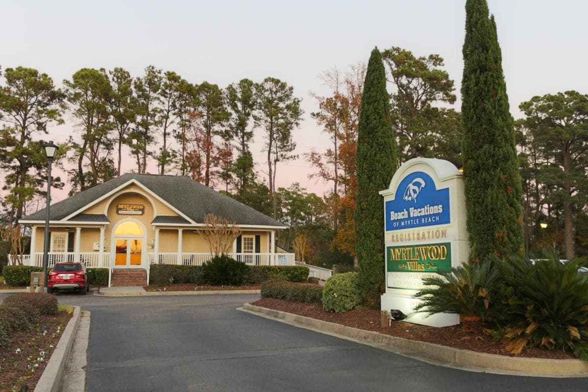 Myrtlewood Condos featured exterior or lobby in Myrtle Beach, SC — similar hotel