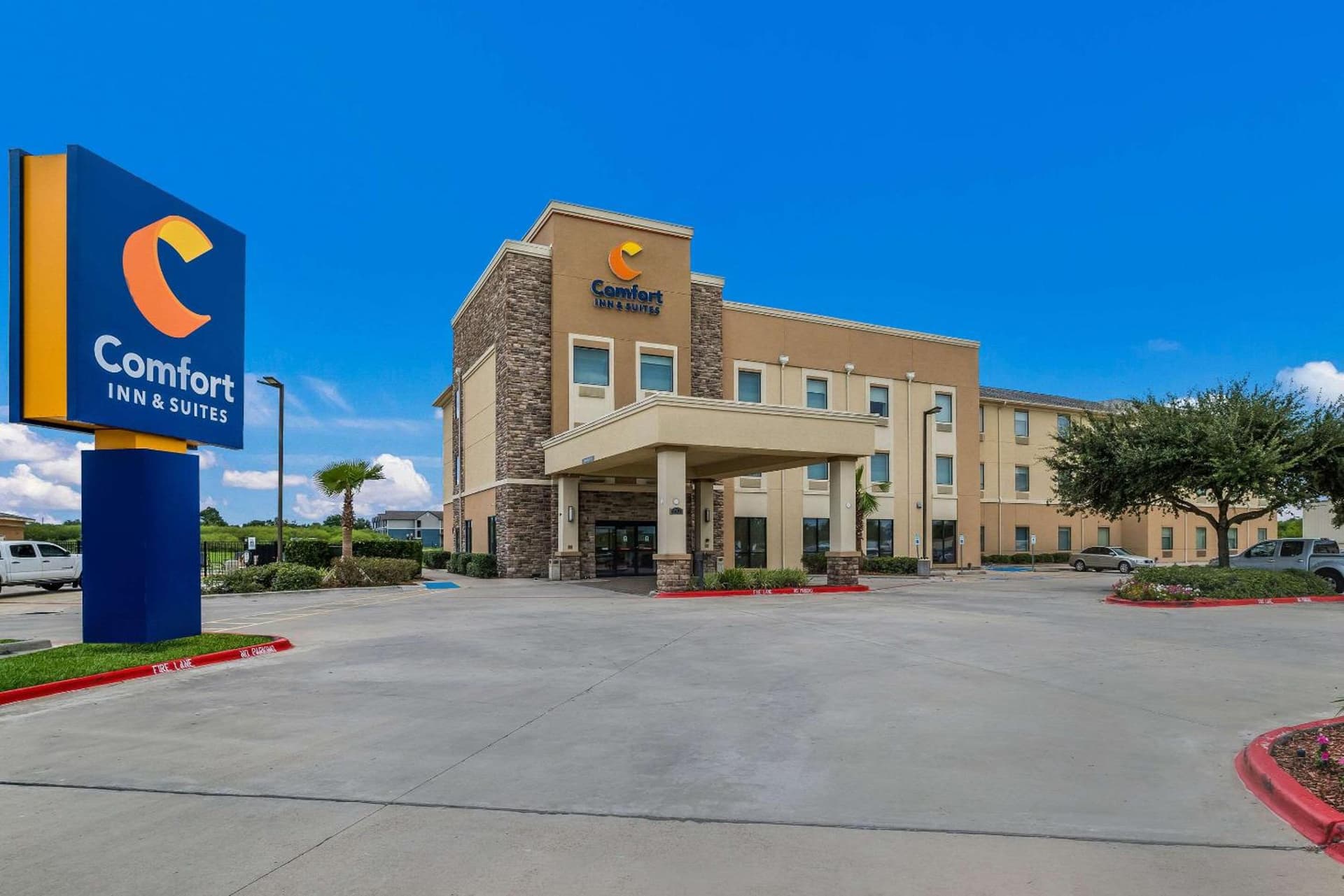 Comfort Inn & Suites Victoria North featured exterior or lobby in Victoria, TX — similar hotel